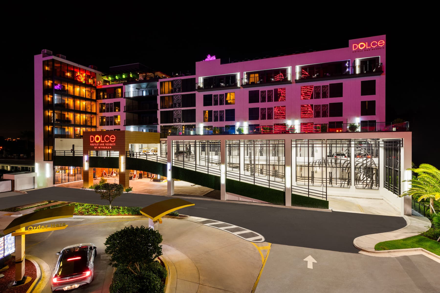 Exterior Dusk Image of Dolce by Wyndham Hollywood hotel in Hollywood, Florida