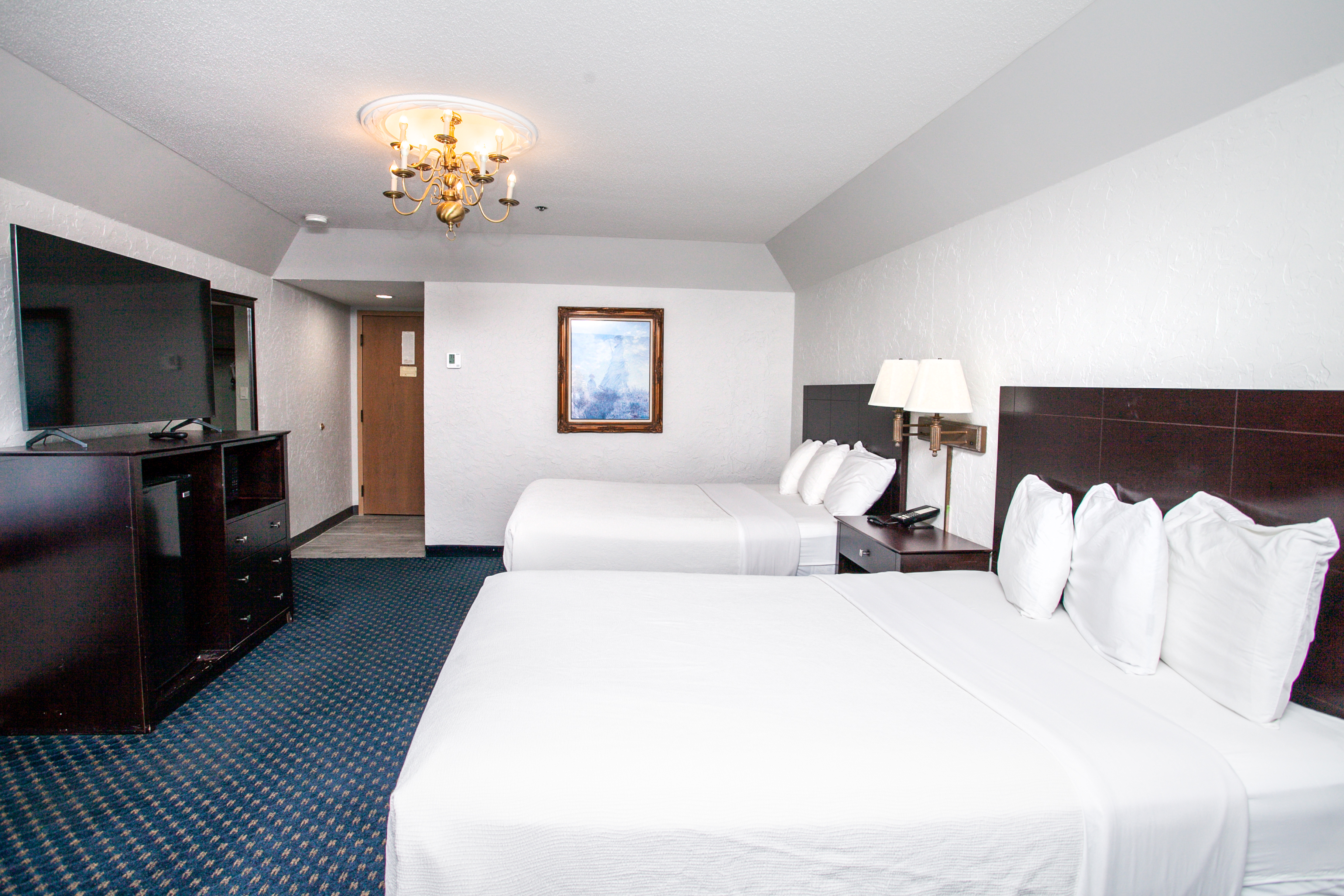 Guest room at the Chateau Hotel and Conference Center in Bloomington, Illinois