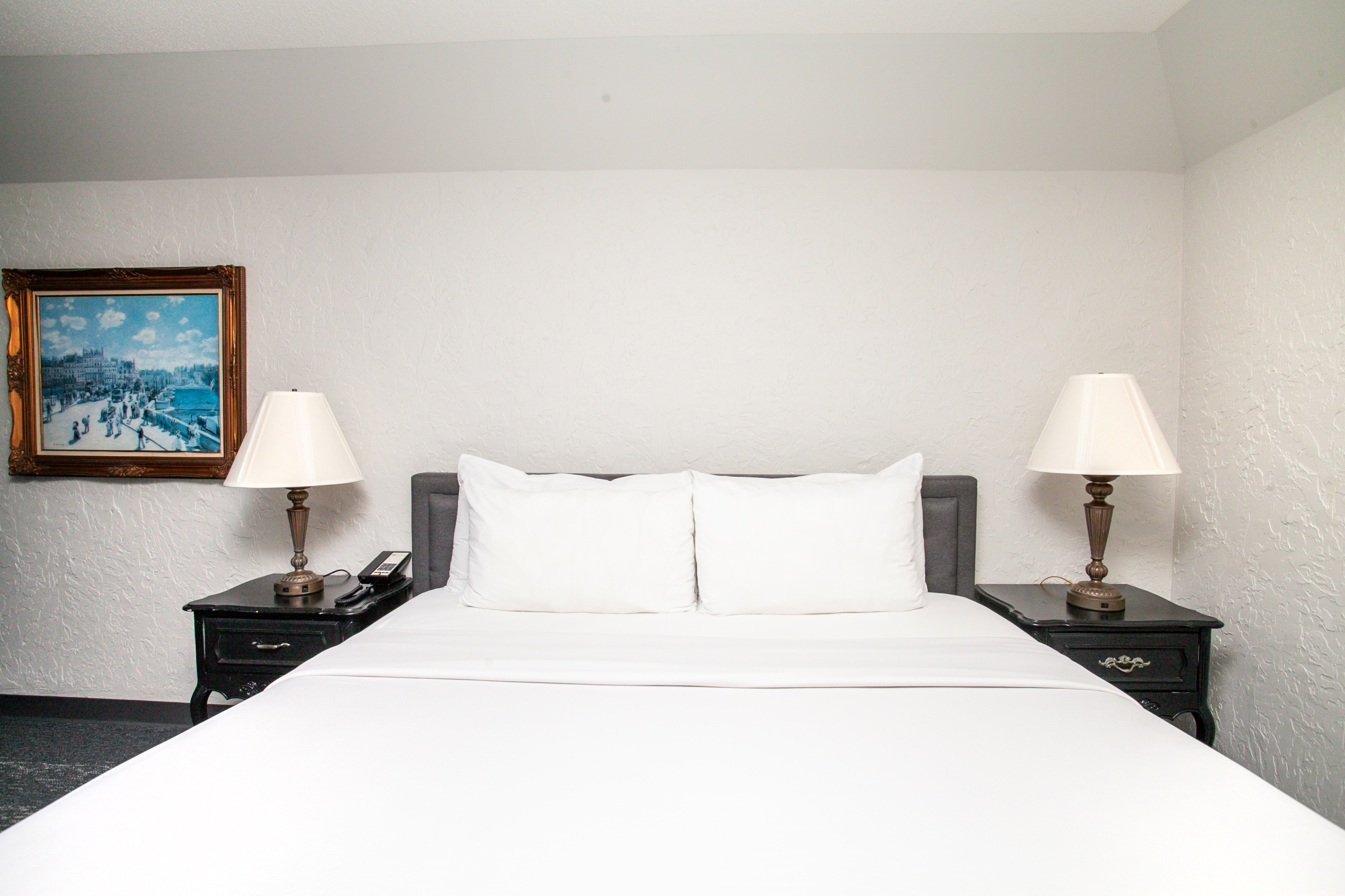 Guest room at the Chateau Hotel and Conference Center in Bloomington, Illinois
