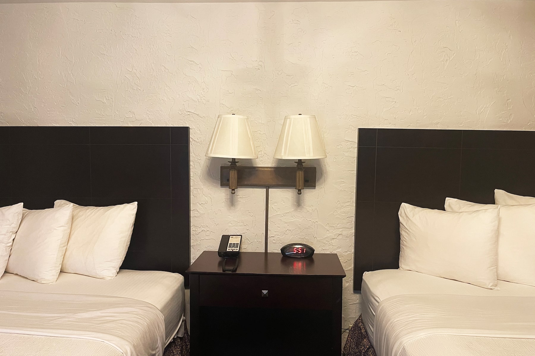 Guest room at the Chateau Hotel and Conference Center in Bloomington, Illinois
