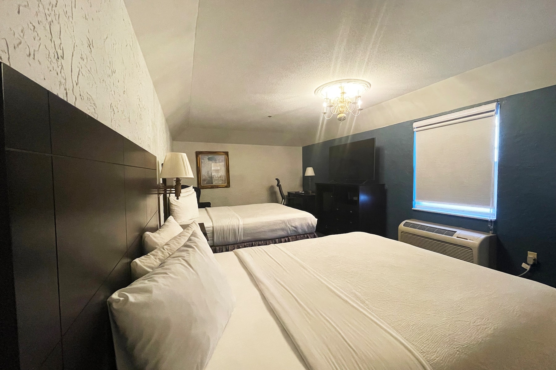 Guest room at the Chateau Hotel and Conference Center in Bloomington, Illinois