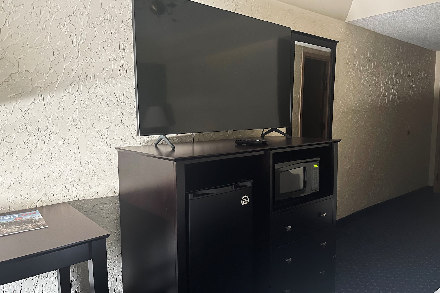 Guest room at the Chateau Hotel and Conference Center in Bloomington, Illinois