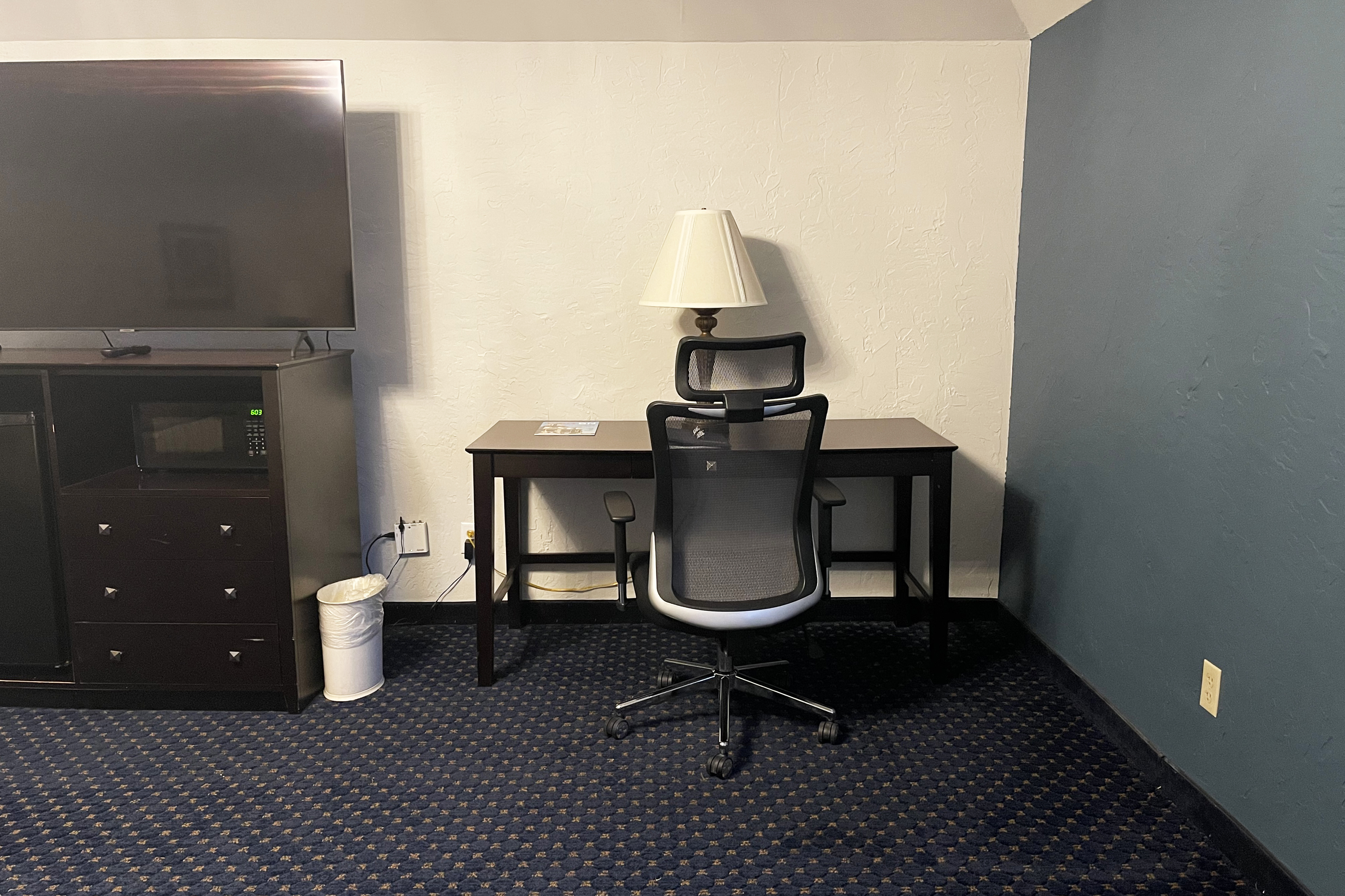 Guest room at the Chateau Hotel and Conference Center in Bloomington, Illinois