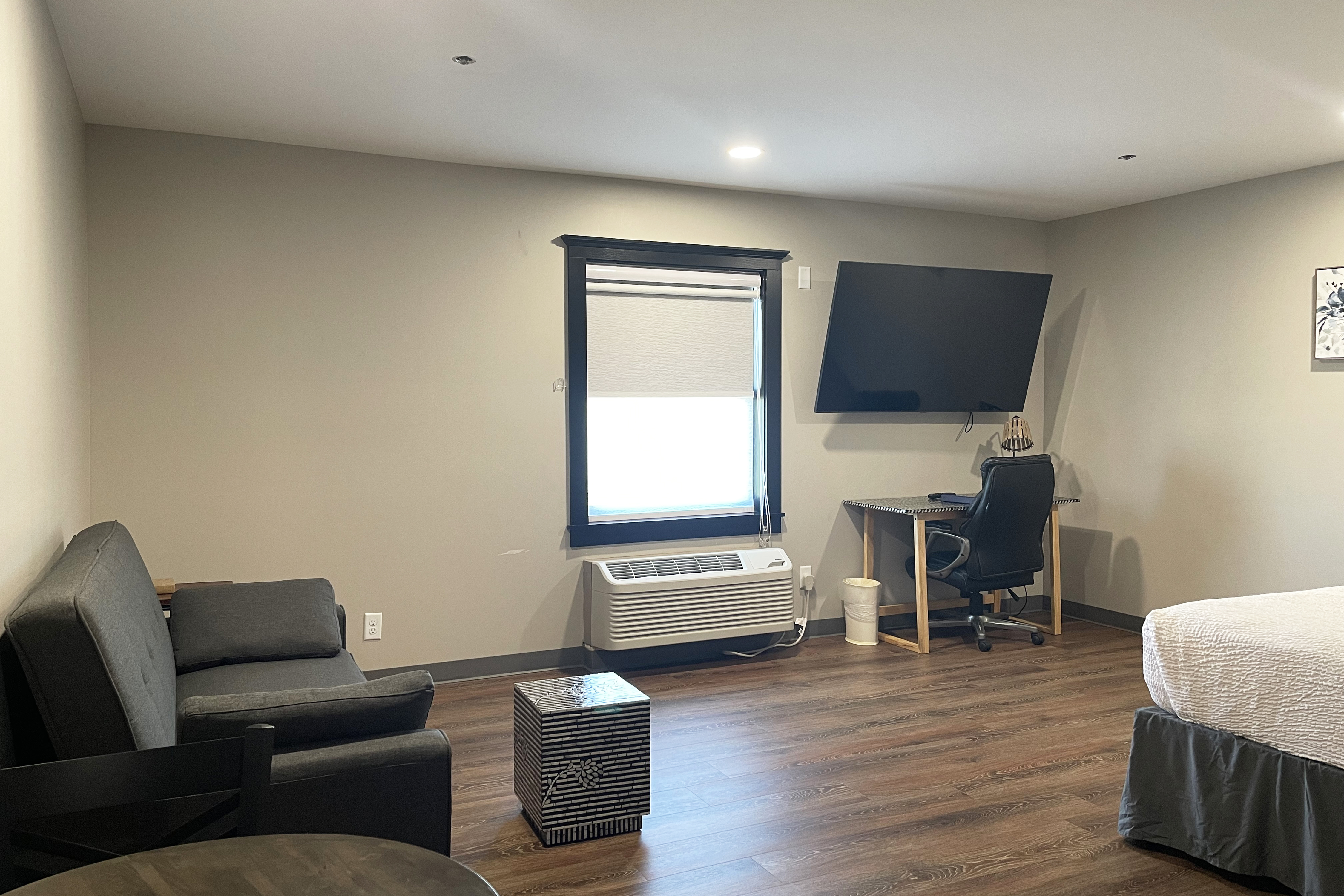 Guest room at the Chateau Hotel and Conference Center in Bloomington, Illinois