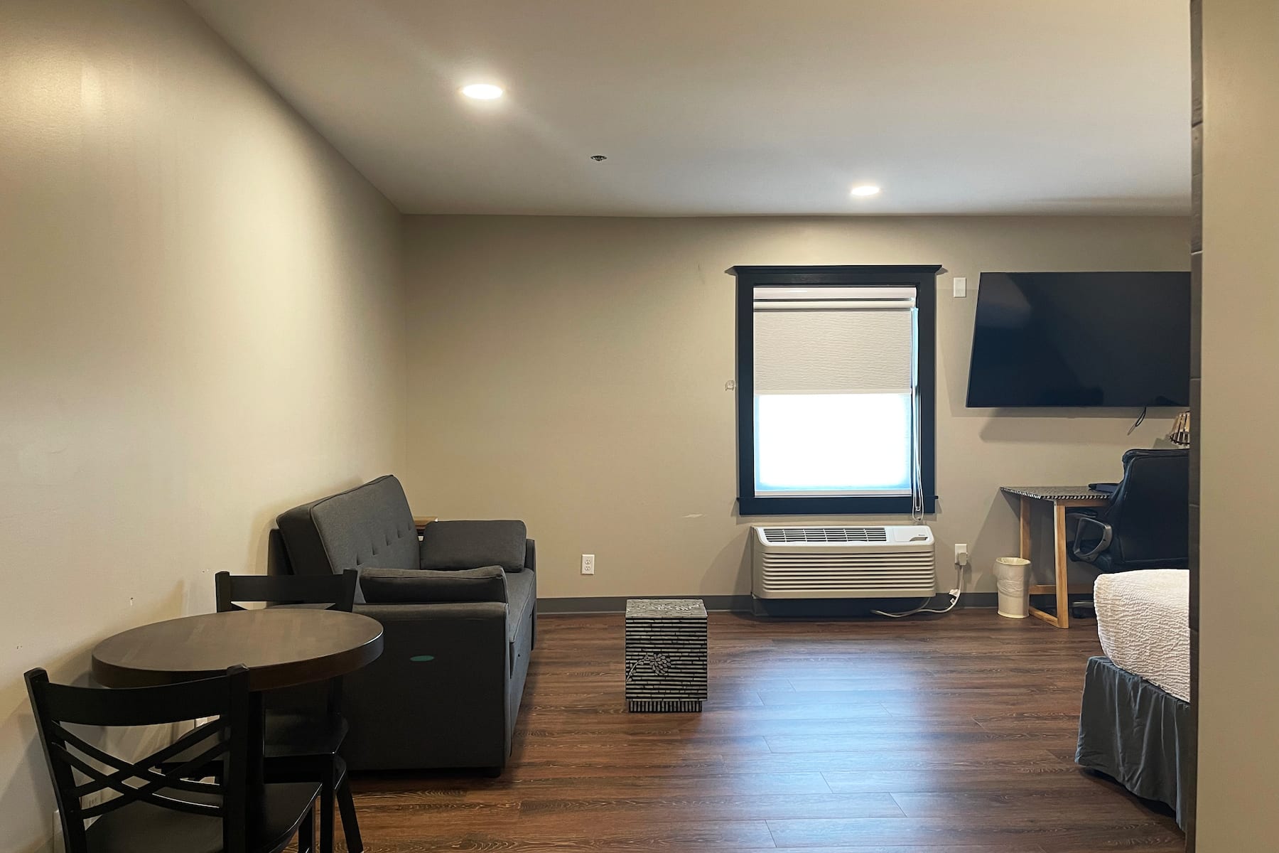 Guest room at the Chateau Hotel and Conference Center in Bloomington, Illinois