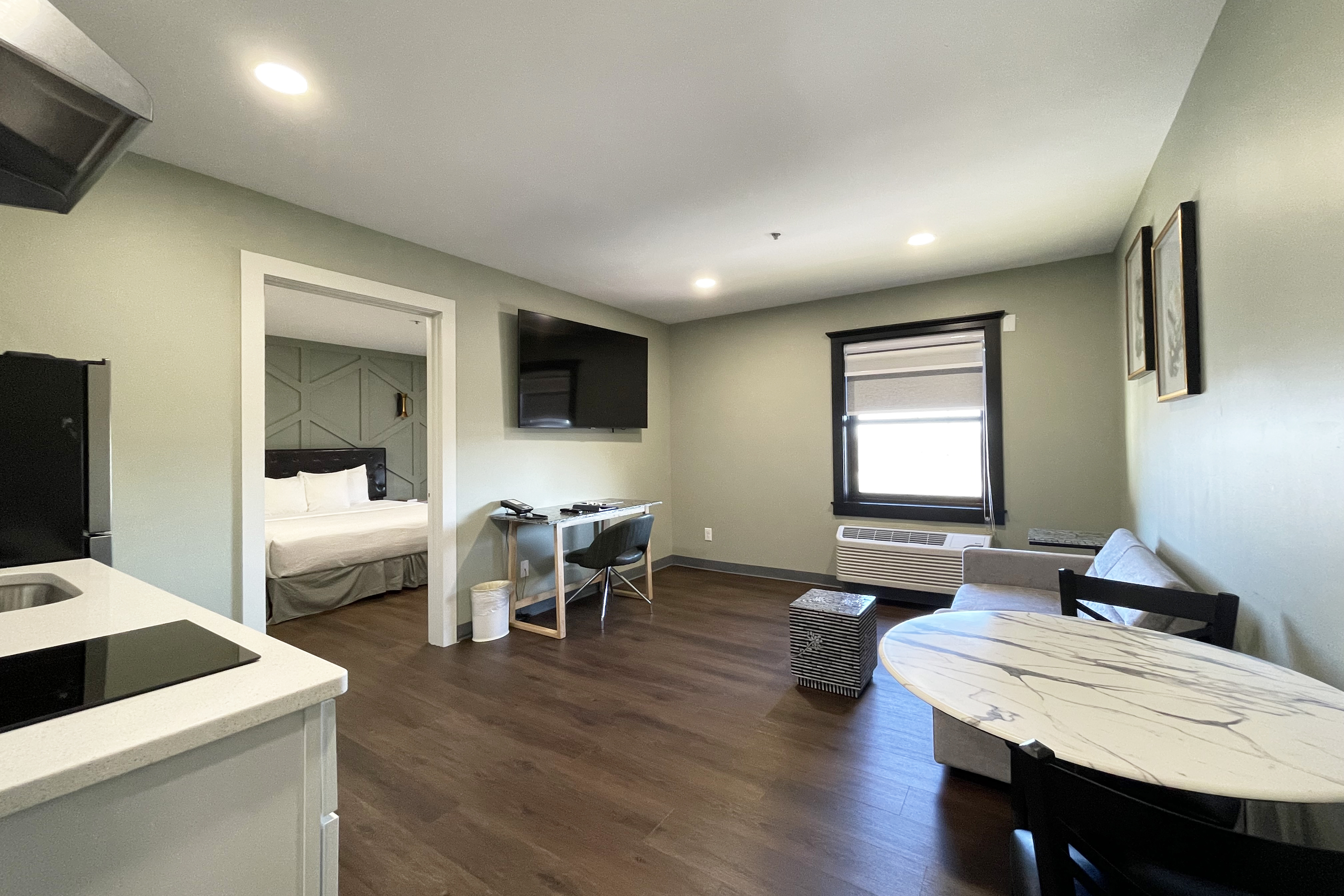 Guest room at the Chateau Hotel and Conference Center in Bloomington, Illinois