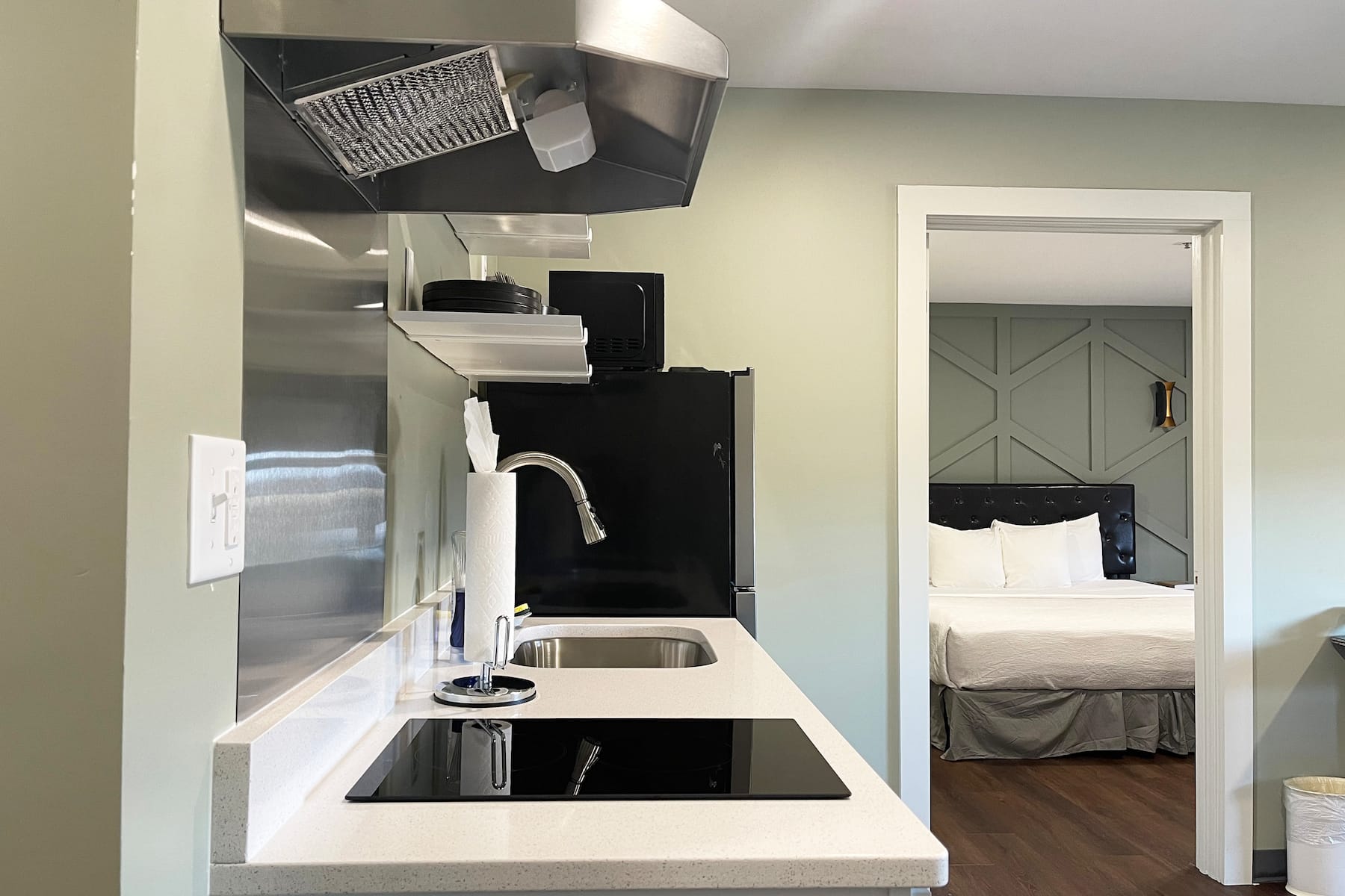 Guest room at the Chateau Hotel and Conference Center in Bloomington, Illinois