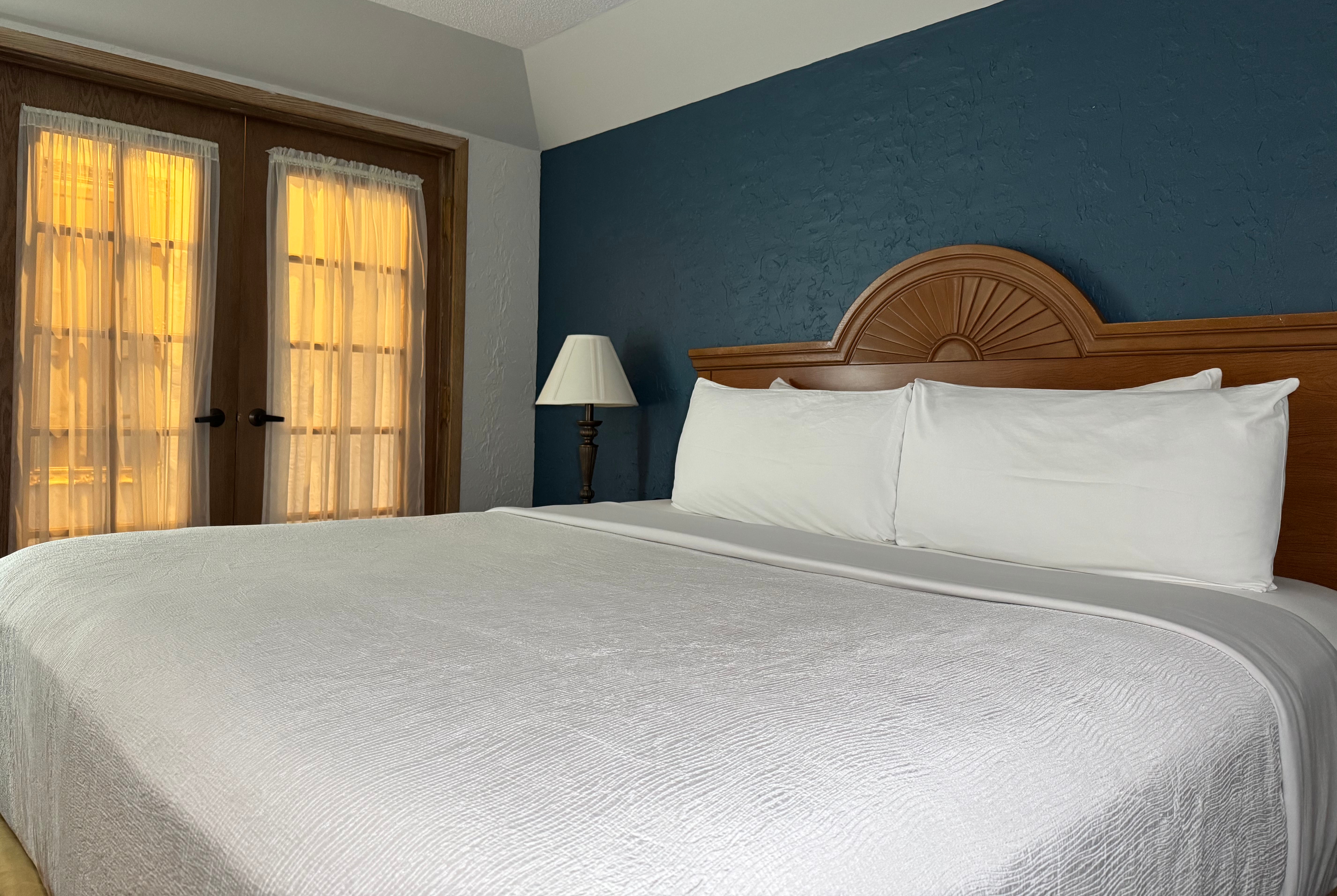 Guest room at the Chateau Hotel and Conference Center in Bloomington, Illinois