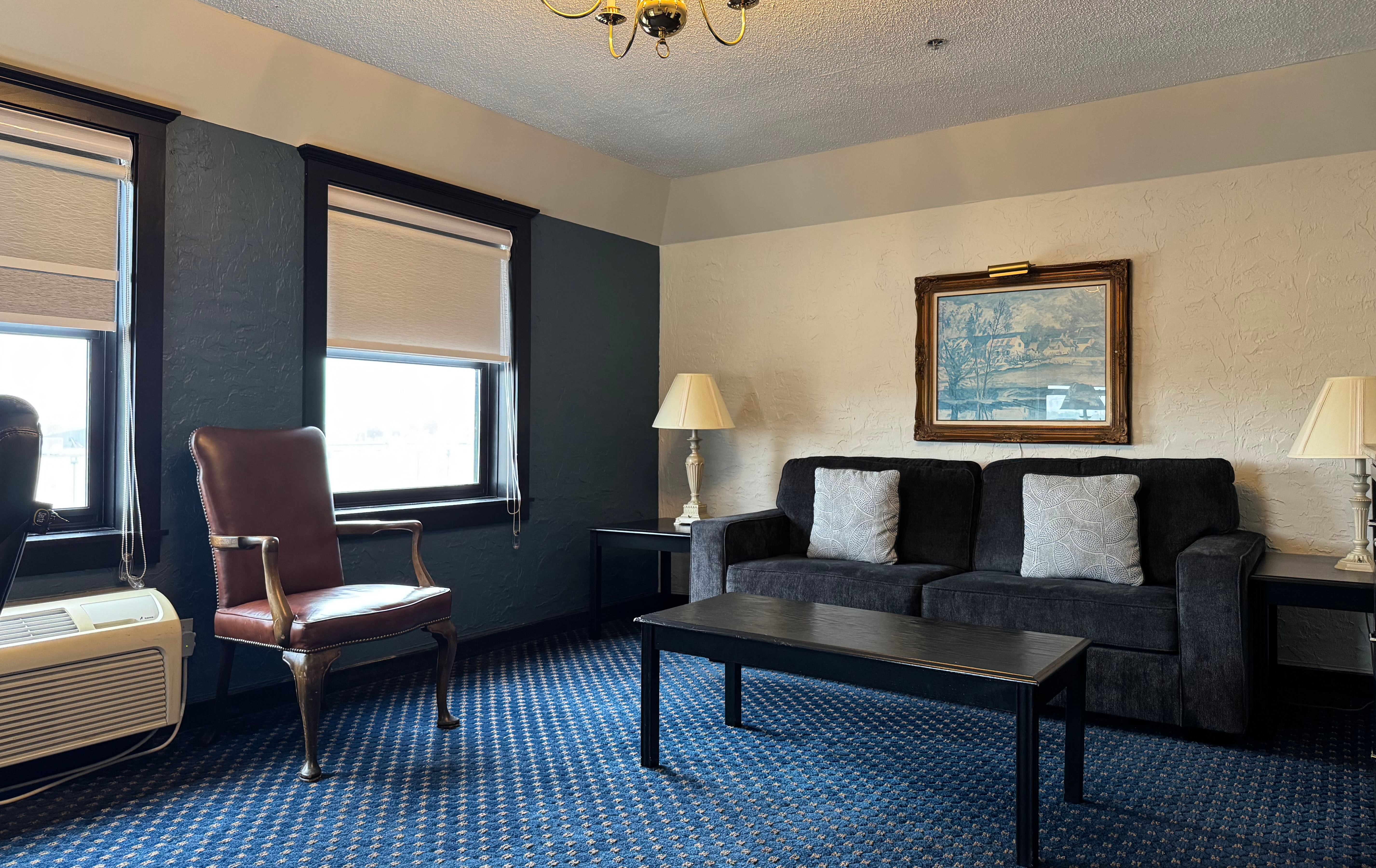 Guest room at the Chateau Hotel and Conference Center in Bloomington, Illinois