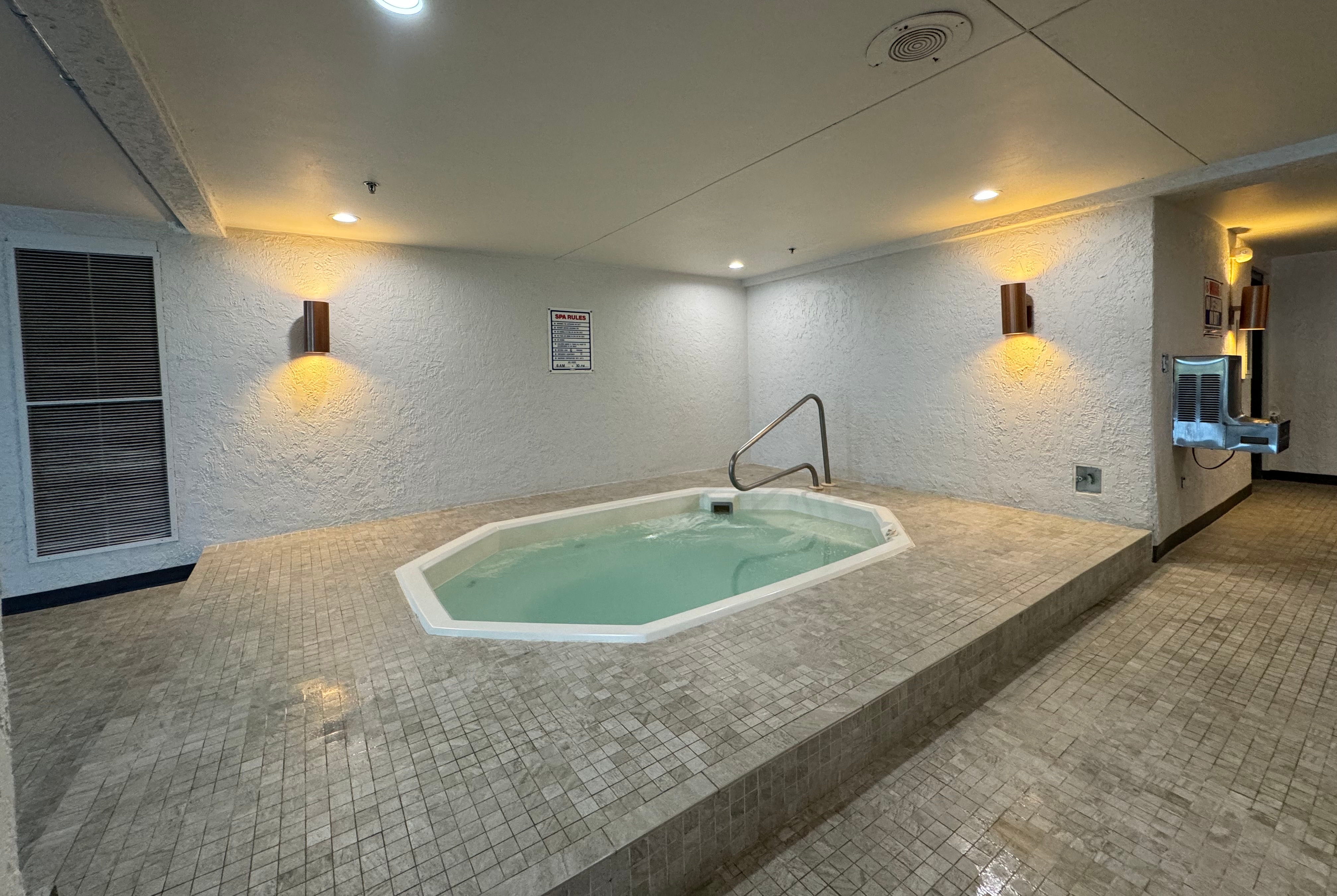 Pool at the Chateau Hotel and Conference Center in Bloomington, Illinois