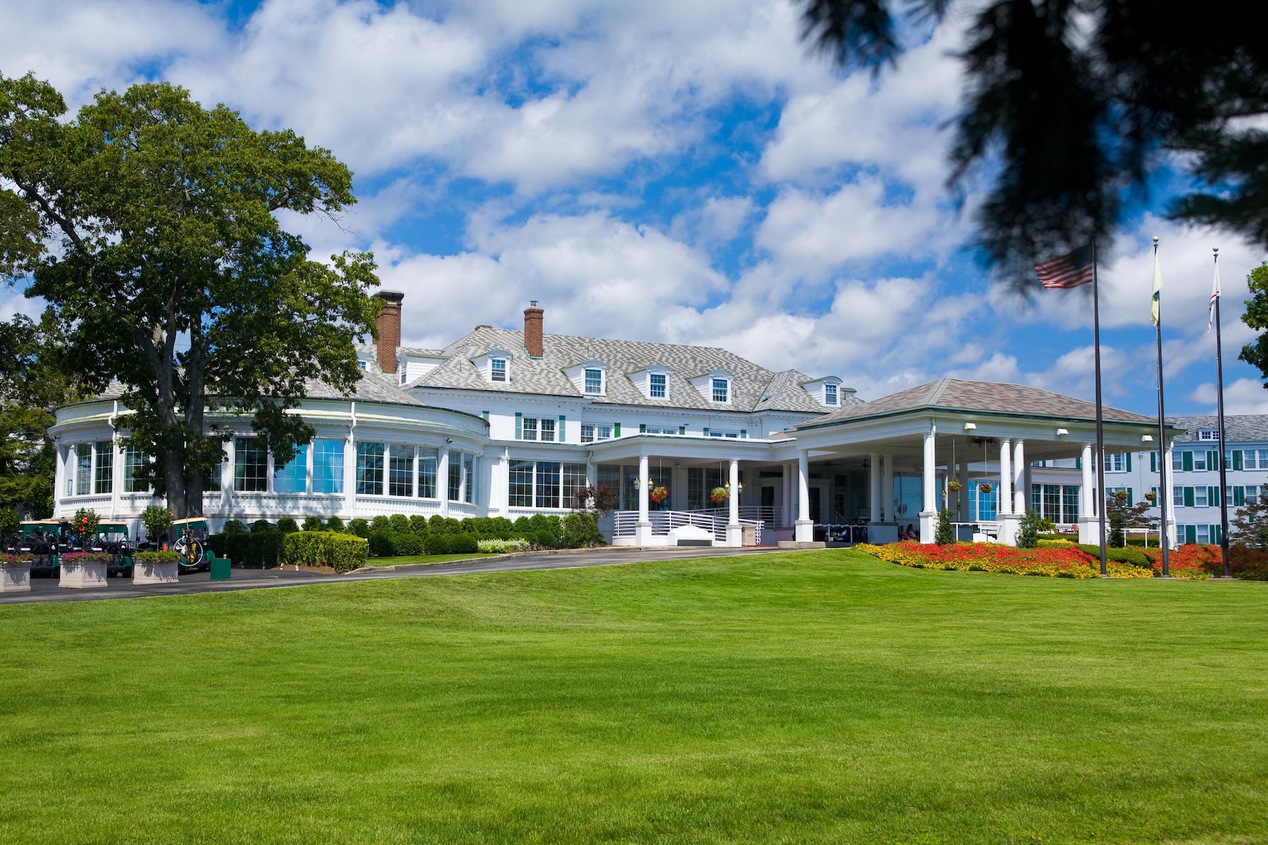 Exterior of Seaview Hotel, a Dolce by Wyndham hotel in Galloway, New Jersey