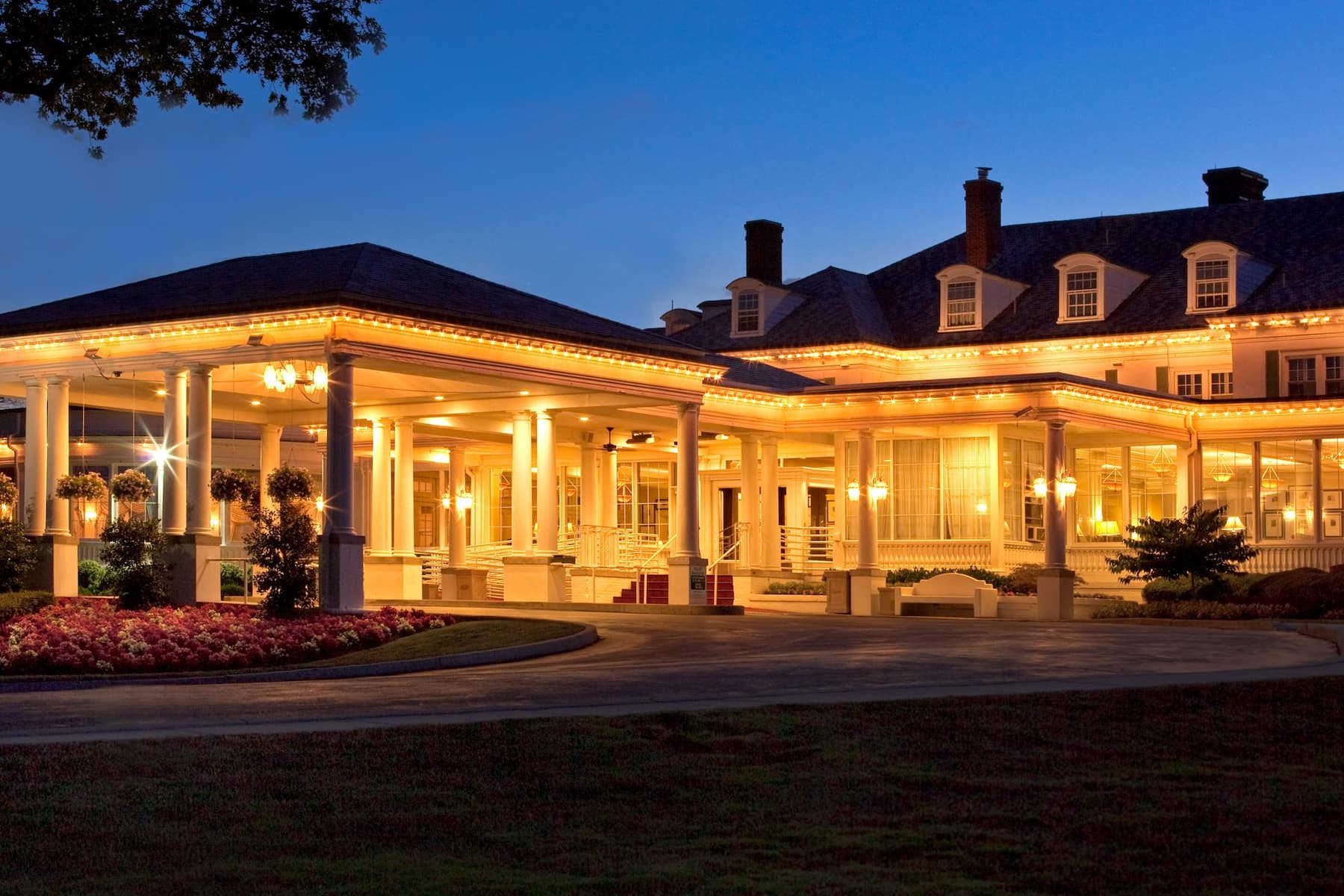 Exterior of Seaview Hotel, a Dolce by Wyndham hotel in Galloway, New Jersey