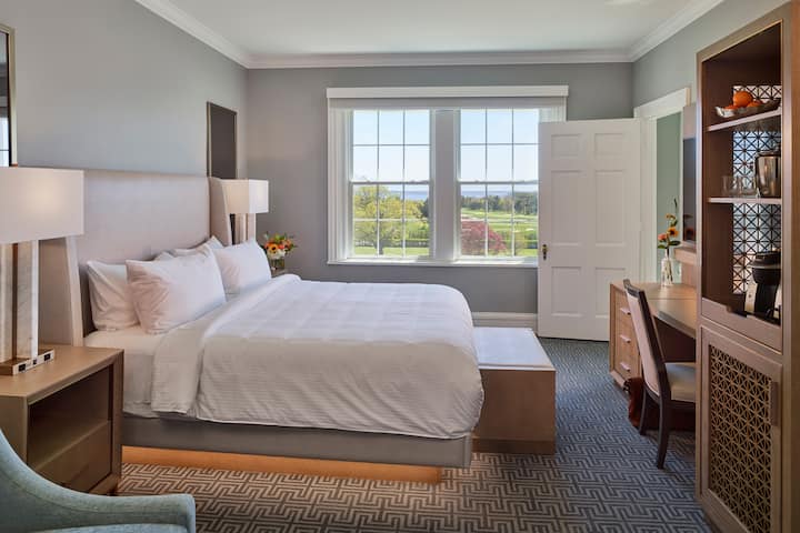 Guest room at the Seaview Hotel, a Dolce by Wyndham in Galloway, New Jersey