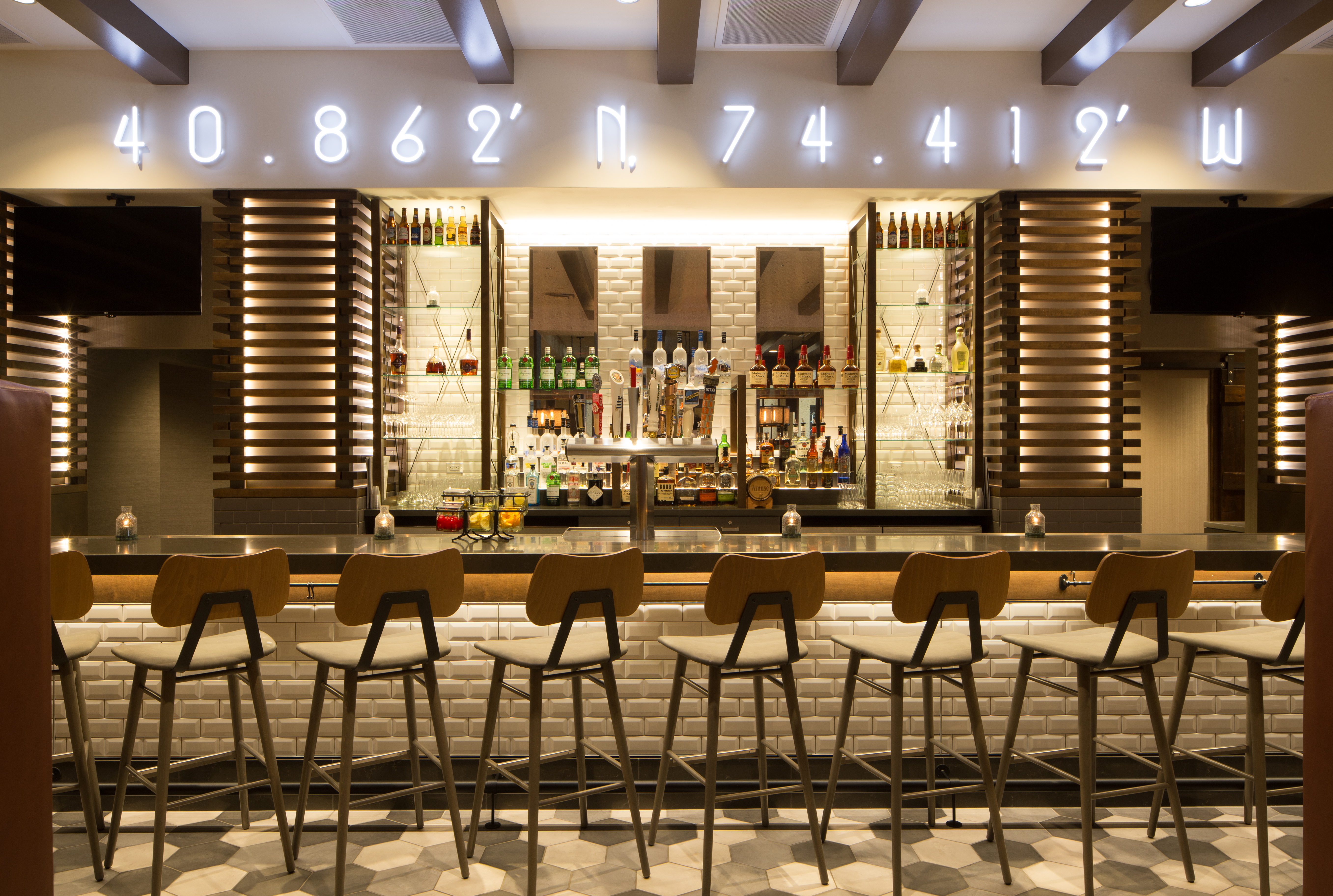Bar at Dolce by Wyndham Parsippany in Parsippany, New Jersey
