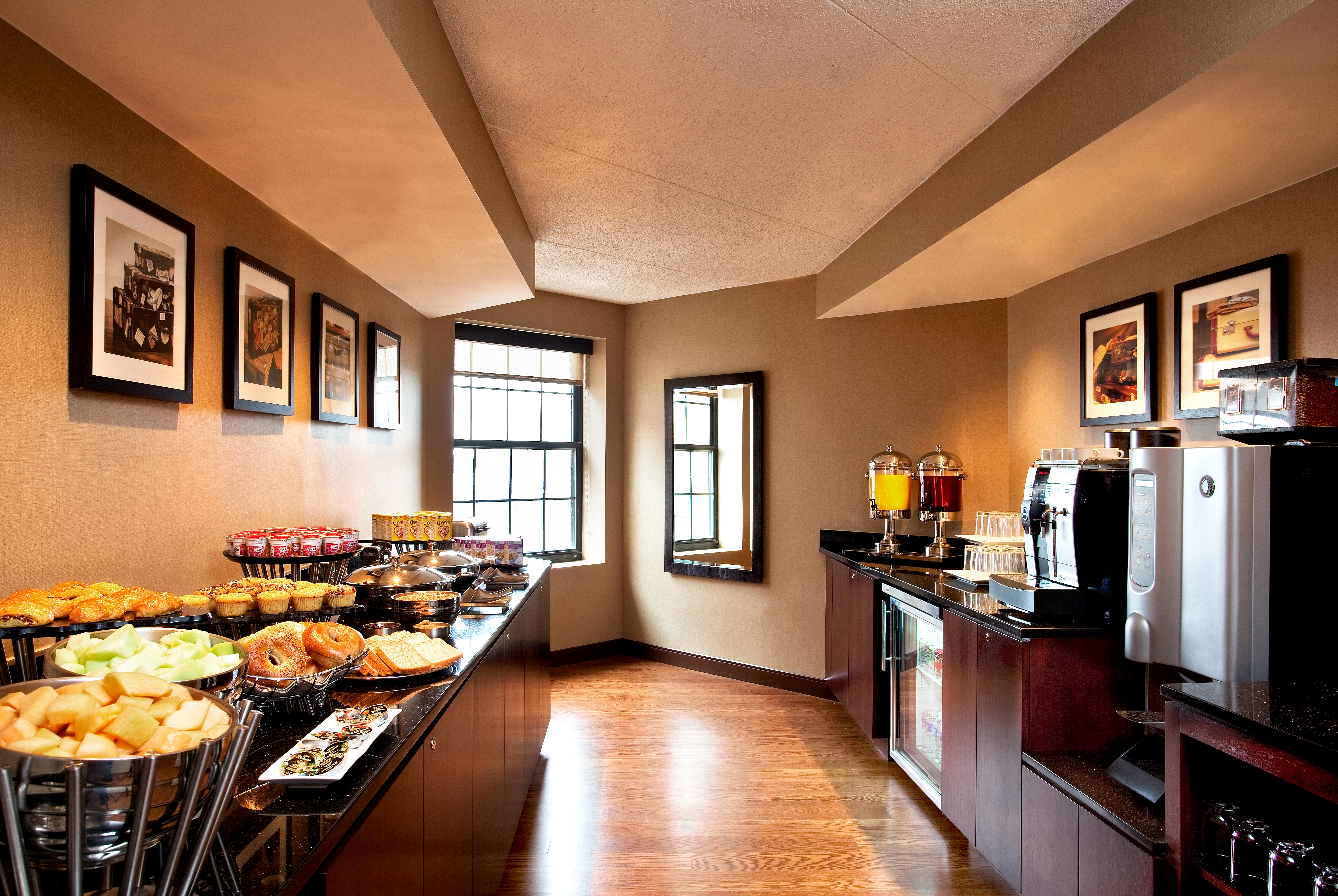 Dolce by Wyndham Parsippany restaurant in Parsippany, New Jersey
