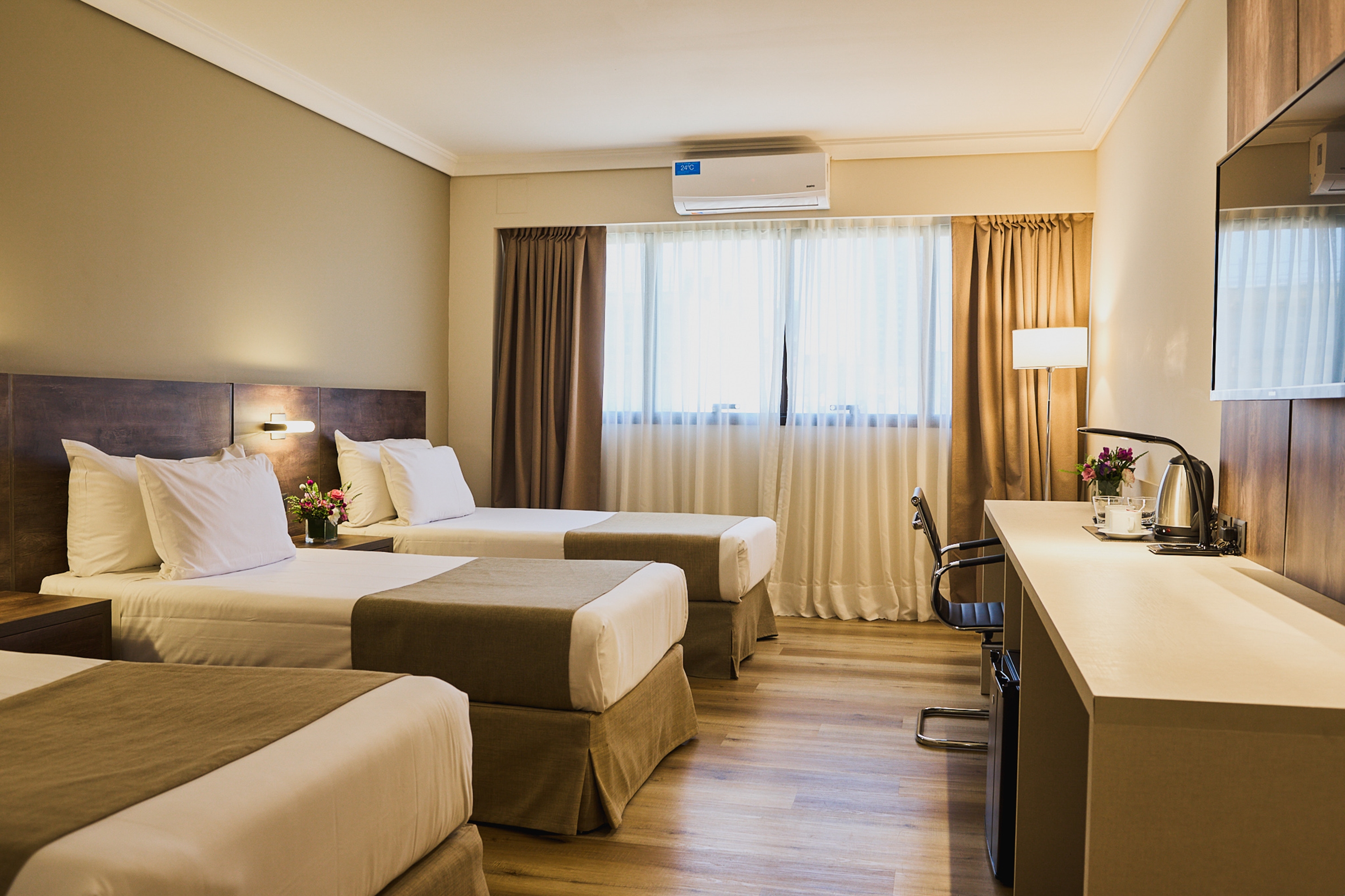 Guest room at the Dazzler by Wyndham Buenos Aires San Martin in Buenos Aires, Other than US/Canada