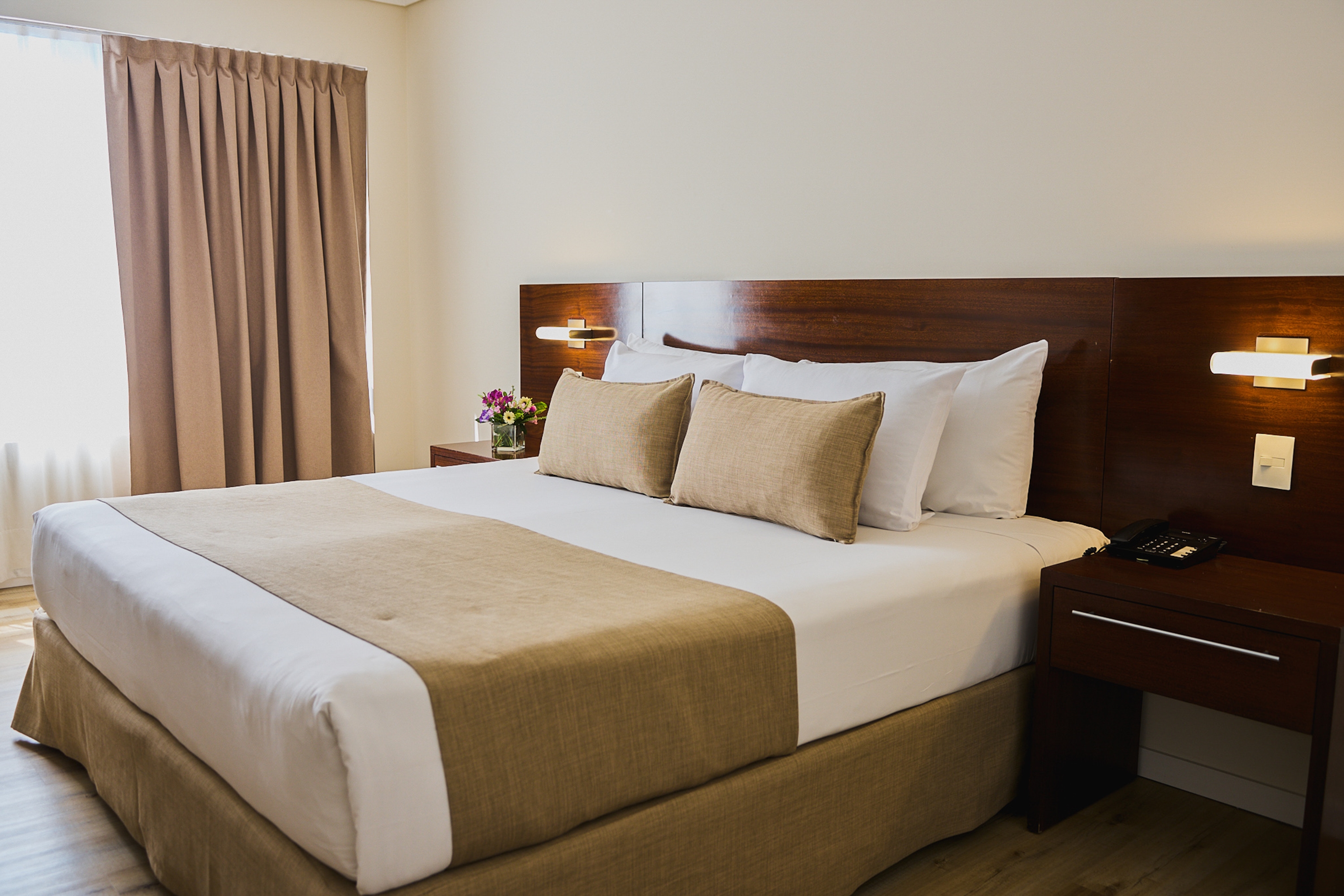 Guest room at the Dazzler by Wyndham Buenos Aires San Martin in Buenos Aires, Other than US/Canada