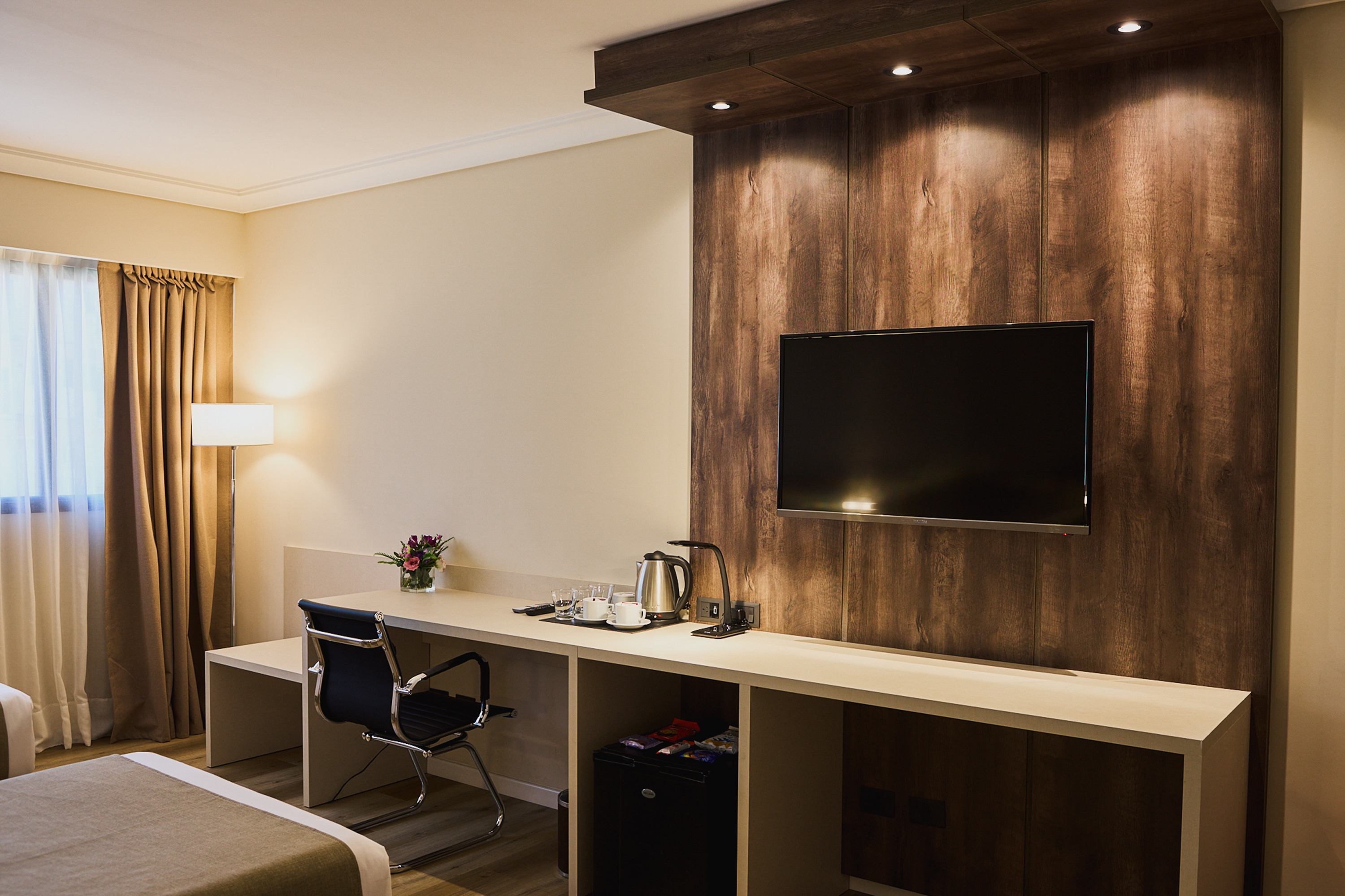 Guest room at the Dazzler by Wyndham Buenos Aires San Martin in Buenos Aires, Other than US/Canada