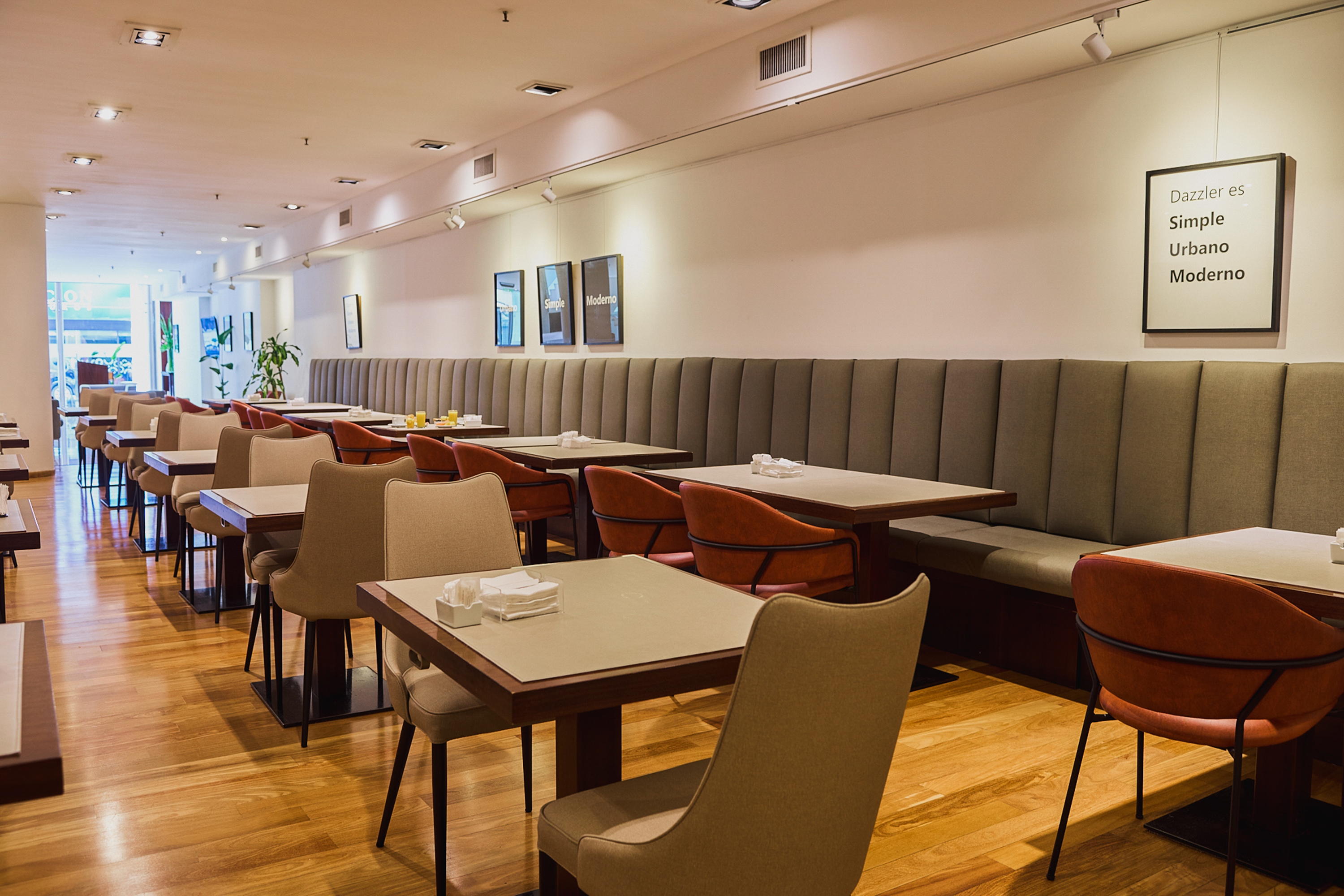 Dazzler by Wyndham Buenos Aires San Martin restaurant in Buenos Aires, Other than US/Canada