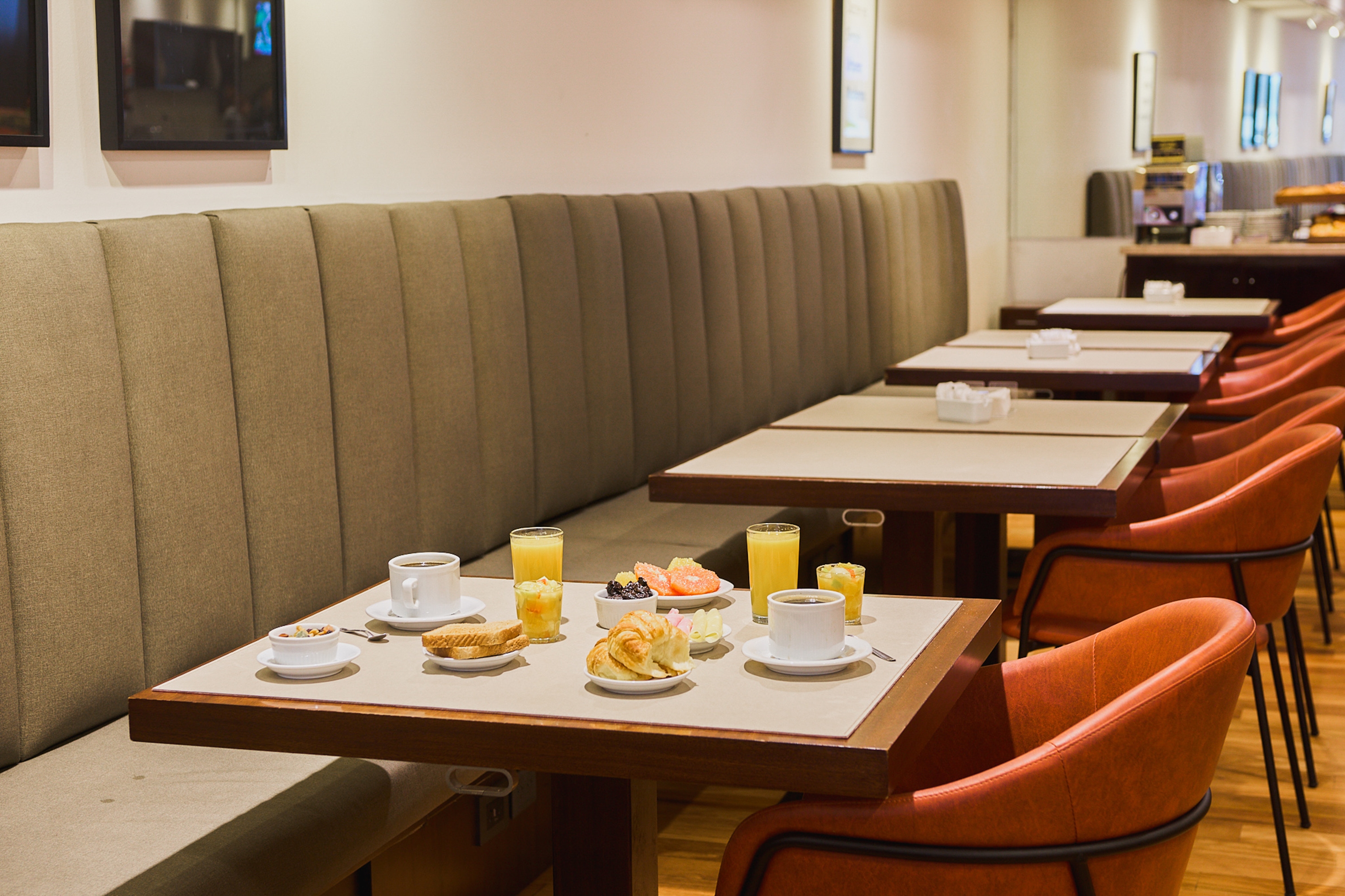 Dazzler by Wyndham Buenos Aires San Martin restaurant in Buenos Aires, Other than US/Canada