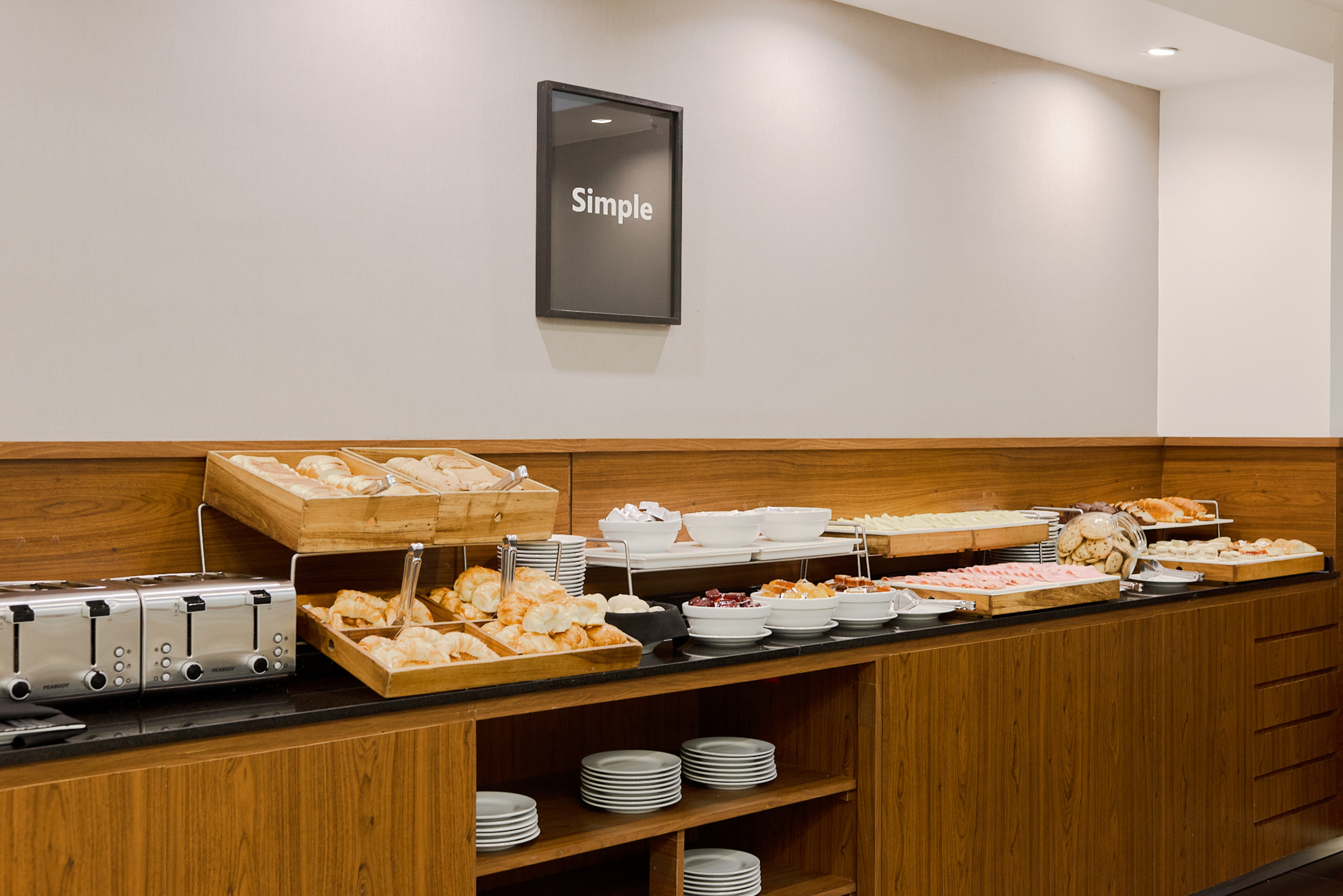 Dazzler by Wyndham Buenos Aires Maipu restaurant in Buenos Aires, Other than US/Canada