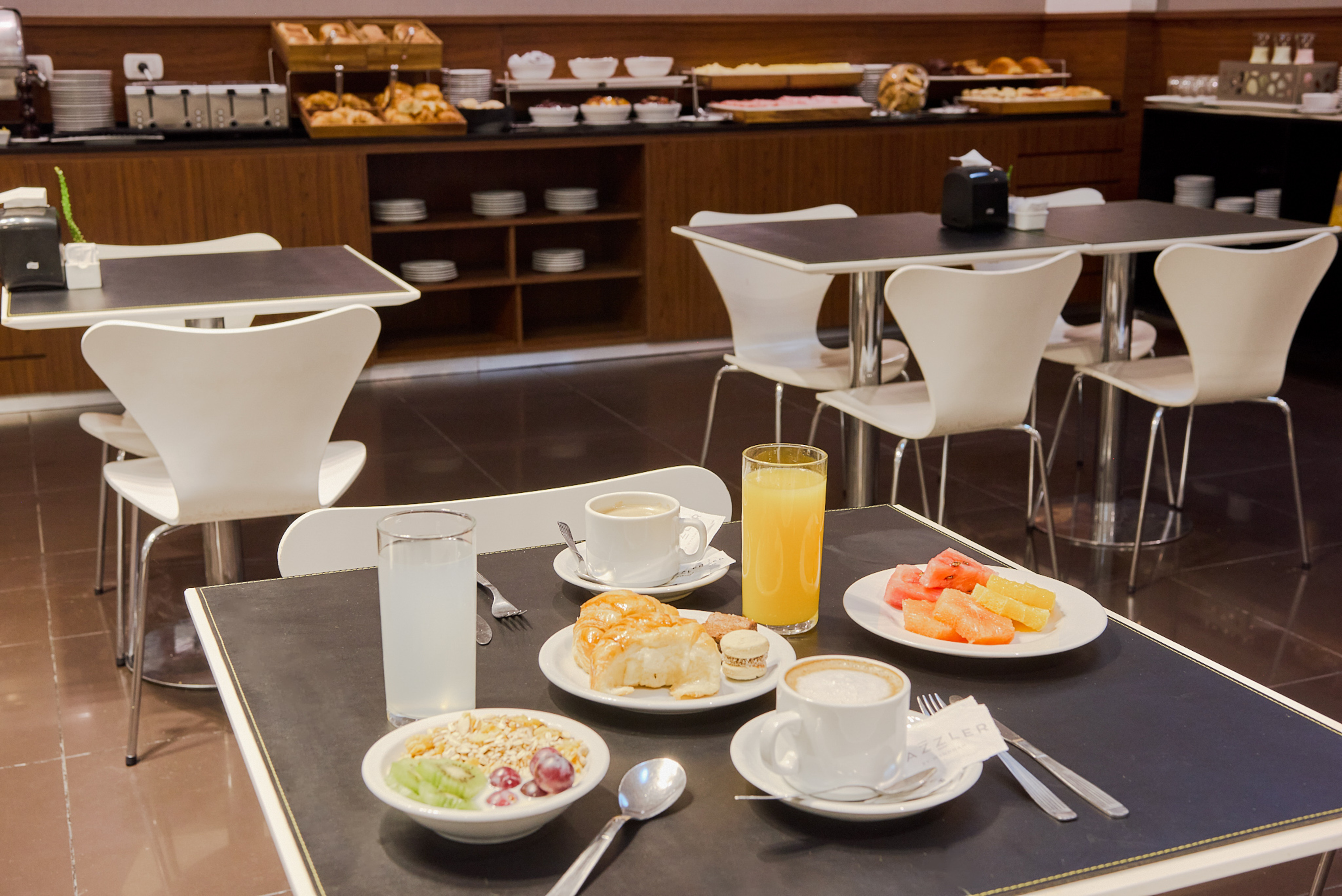 Dazzler by Wyndham Buenos Aires Maipu restaurant in Buenos Aires, Other than US/Canada