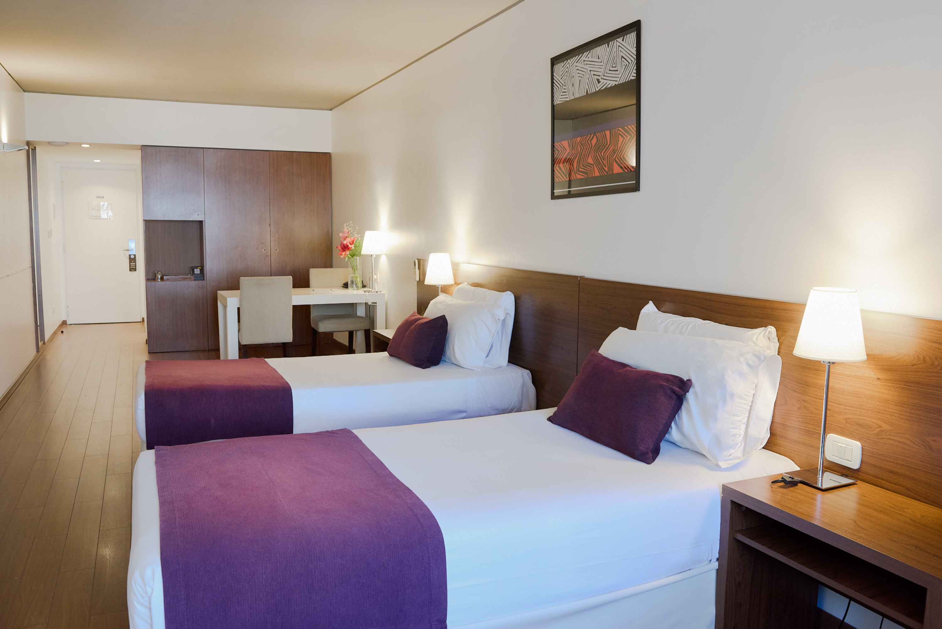 Guest room at the Dazzler by Wyndham Buenos Aires Maipu in Buenos Aires, Other than US/Canada