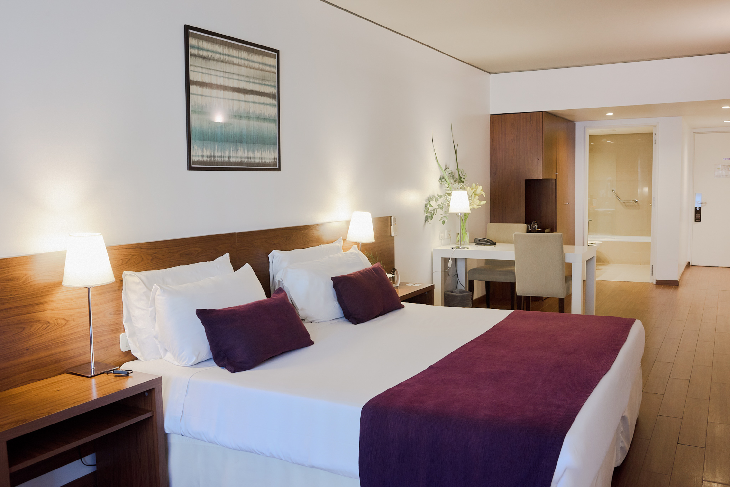 Guest room at the Dazzler by Wyndham Buenos Aires Maipu in Buenos Aires, Other than US/Canada