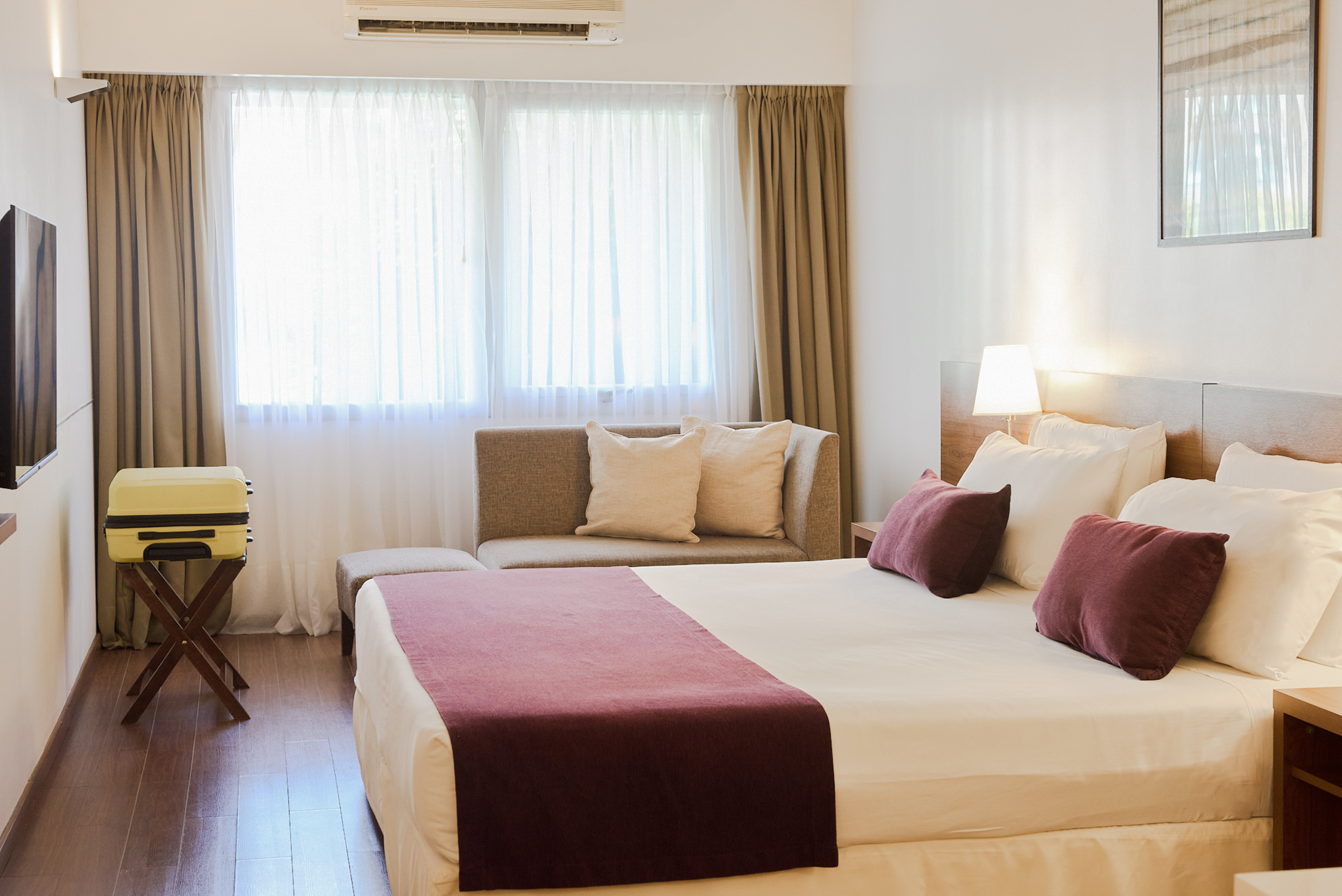 Guest room at the Dazzler by Wyndham Buenos Aires Maipu in Buenos Aires, Other than US/Canada