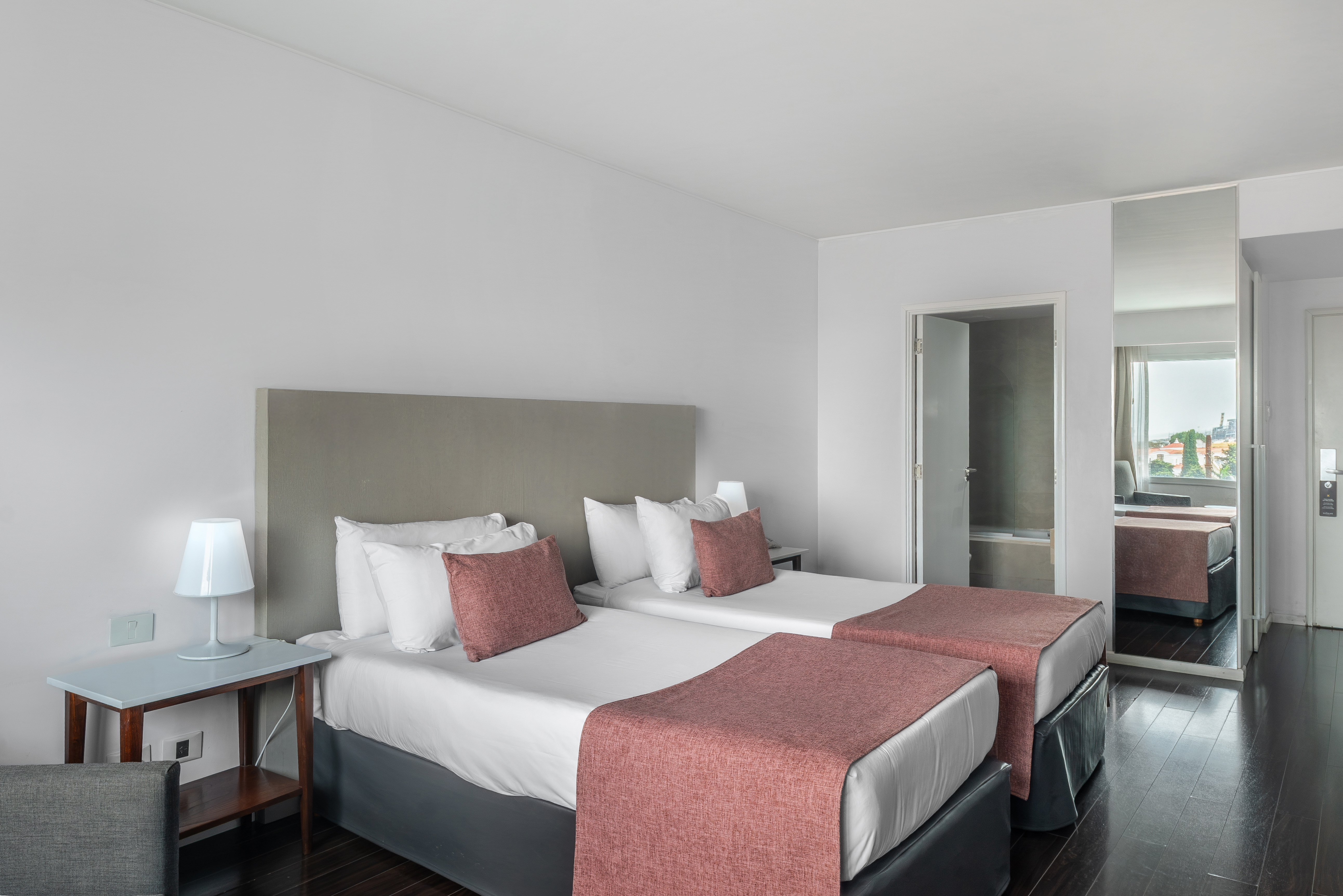 Guest room at the Dazzler by Wyndham Buenos Aires Recoleta in Buenos Aires, Other than US/Canada