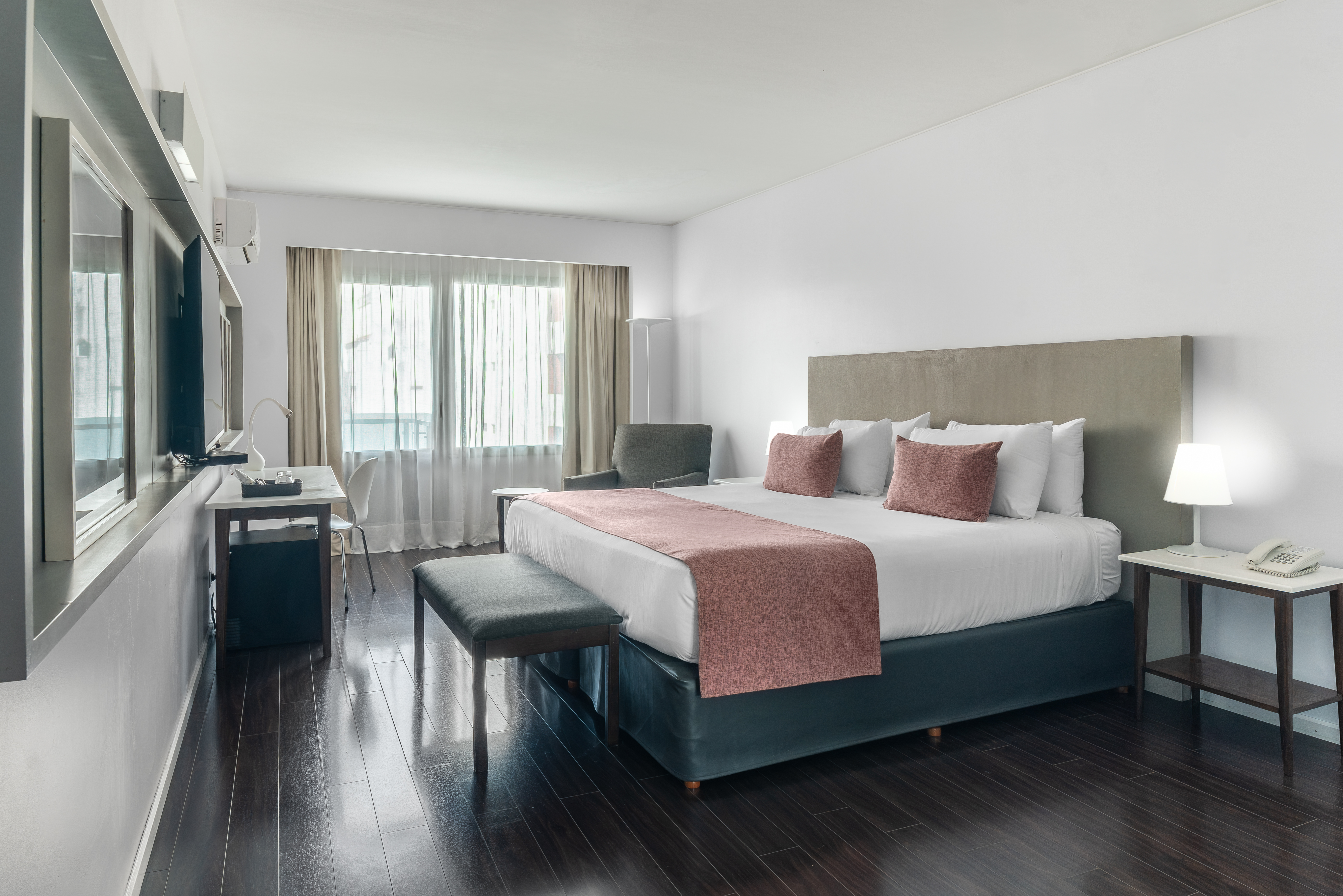 Guest room at the Dazzler by Wyndham Buenos Aires Recoleta in Buenos Aires, Other than US/Canada