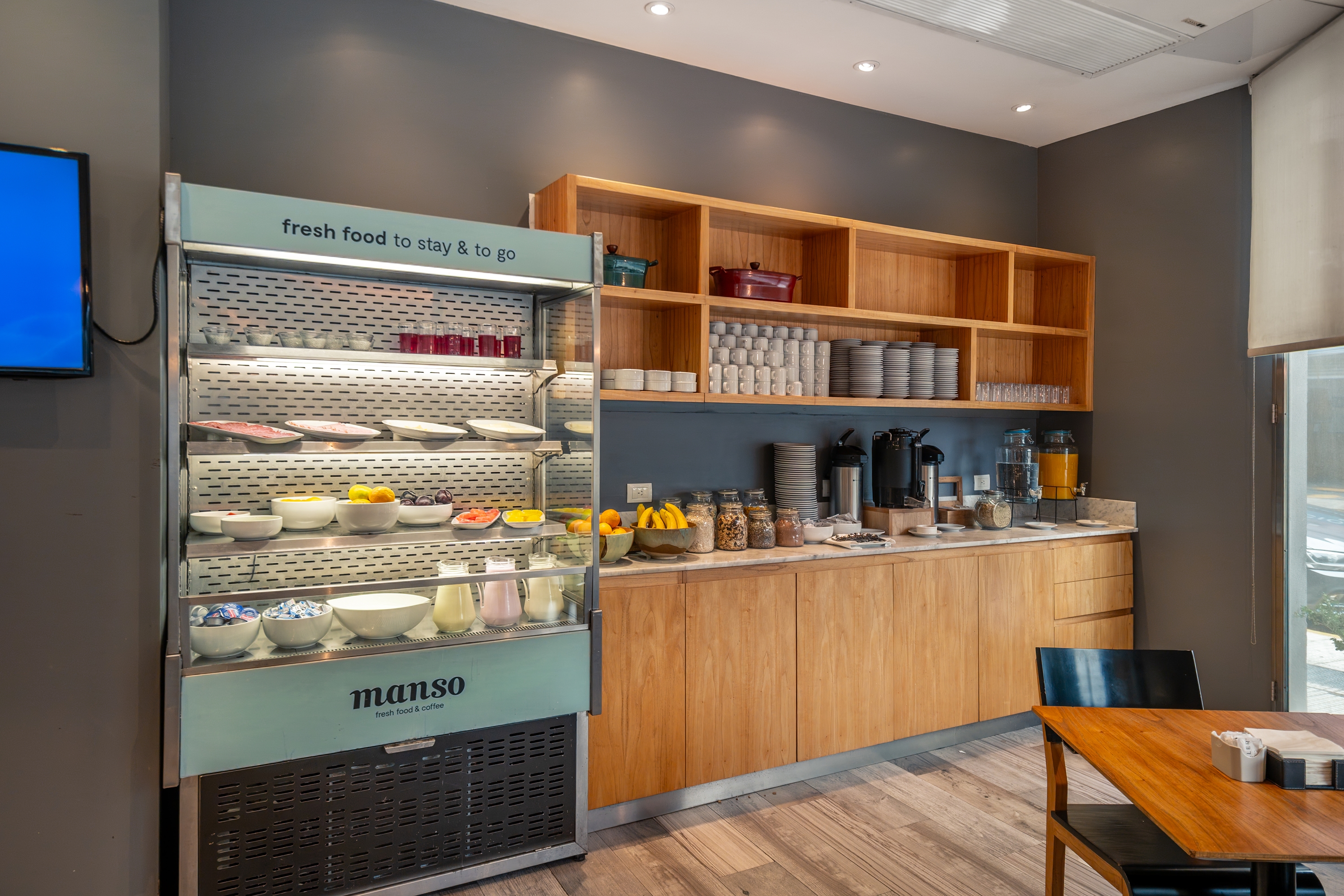 Dazzler by Wyndham Buenos Aires Polo restaurant in Buenos Aires, Other than US/Canada