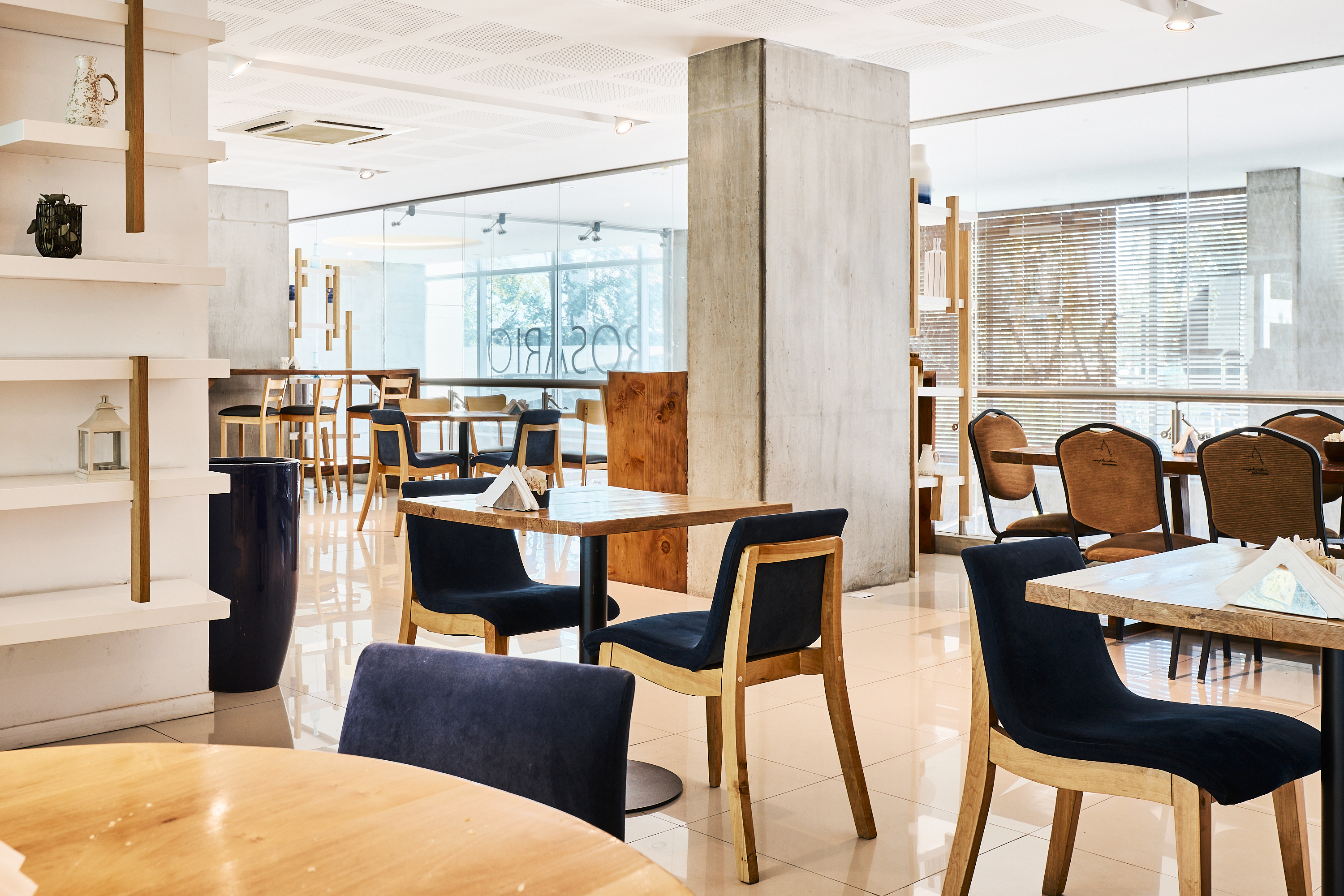 Dazzler by Wyndham Rosario restaurant in Rosario, Other than US/Canada