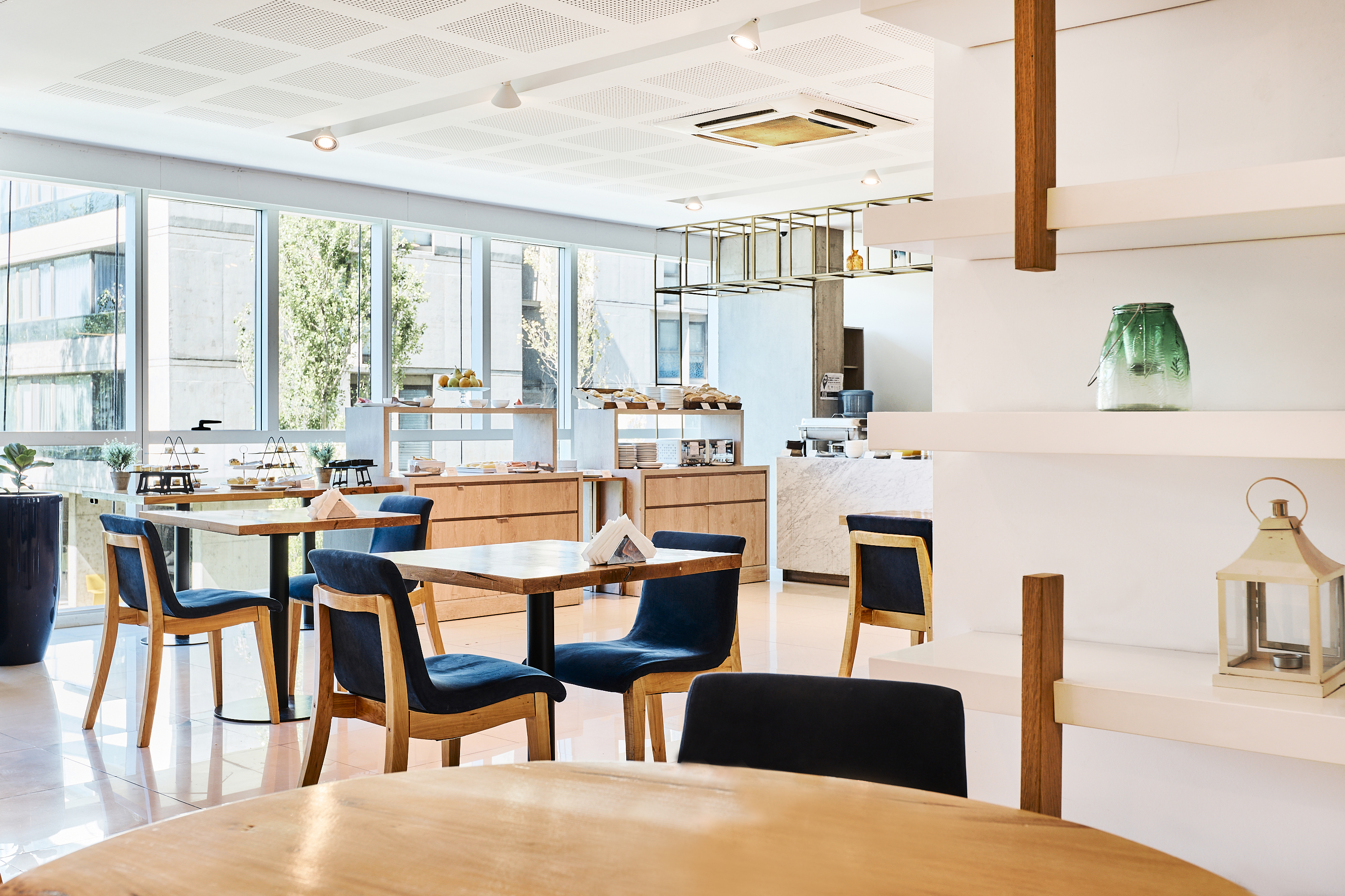 Dazzler by Wyndham Rosario restaurant in Rosario, Other than US/Canada