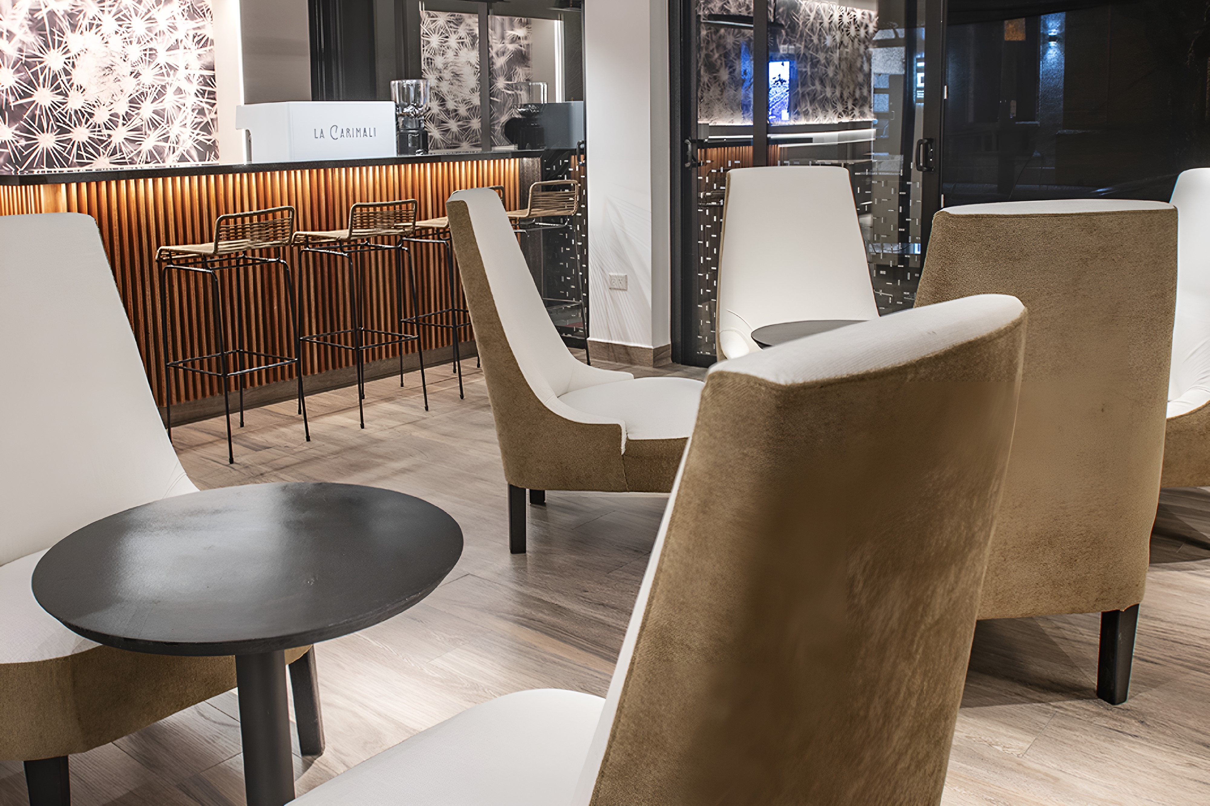 Dazzler by Wyndham Salta restaurant in Salta, Other than US/Canada