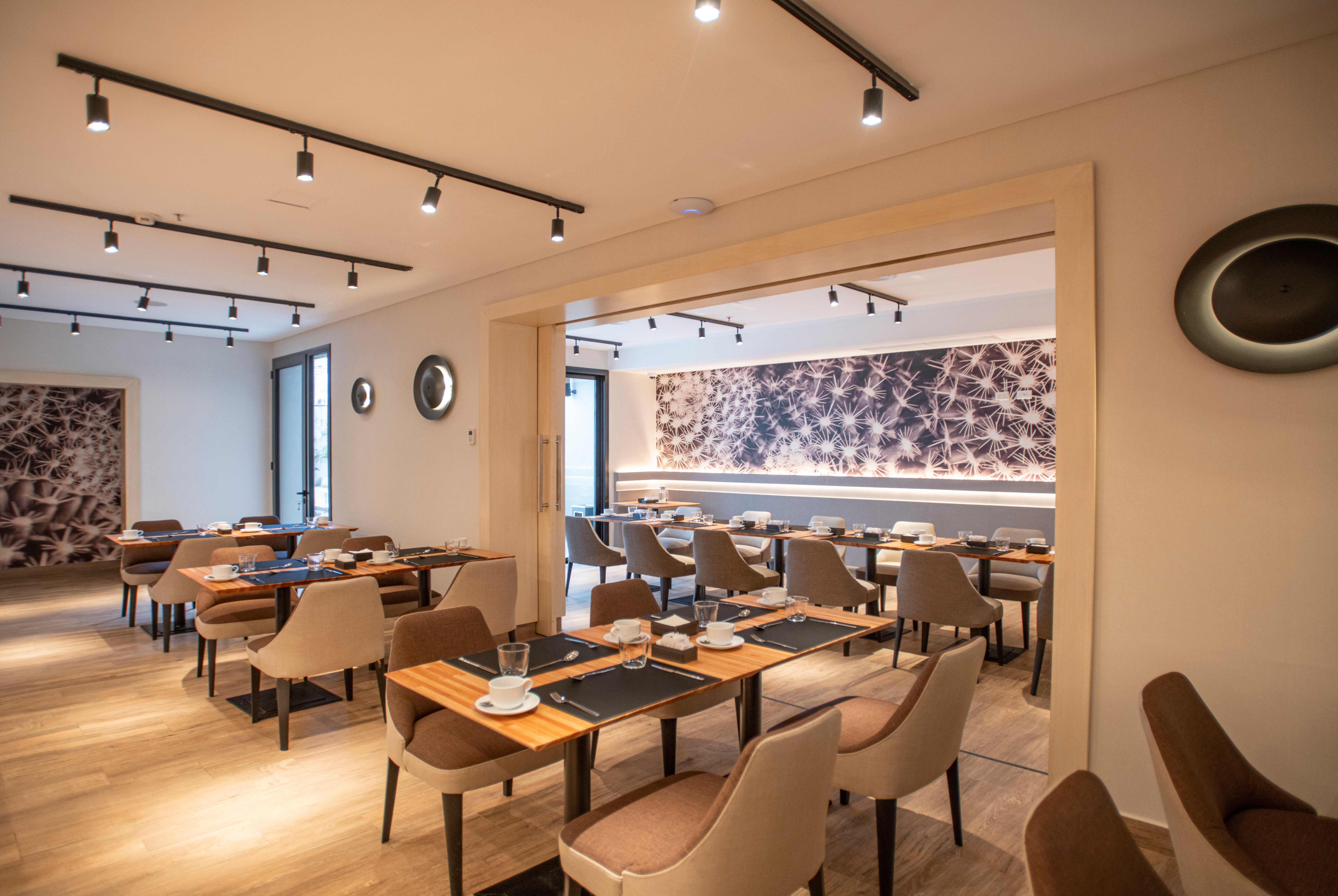 Dazzler by Wyndham Salta restaurant in Salta, Other than US/Canada