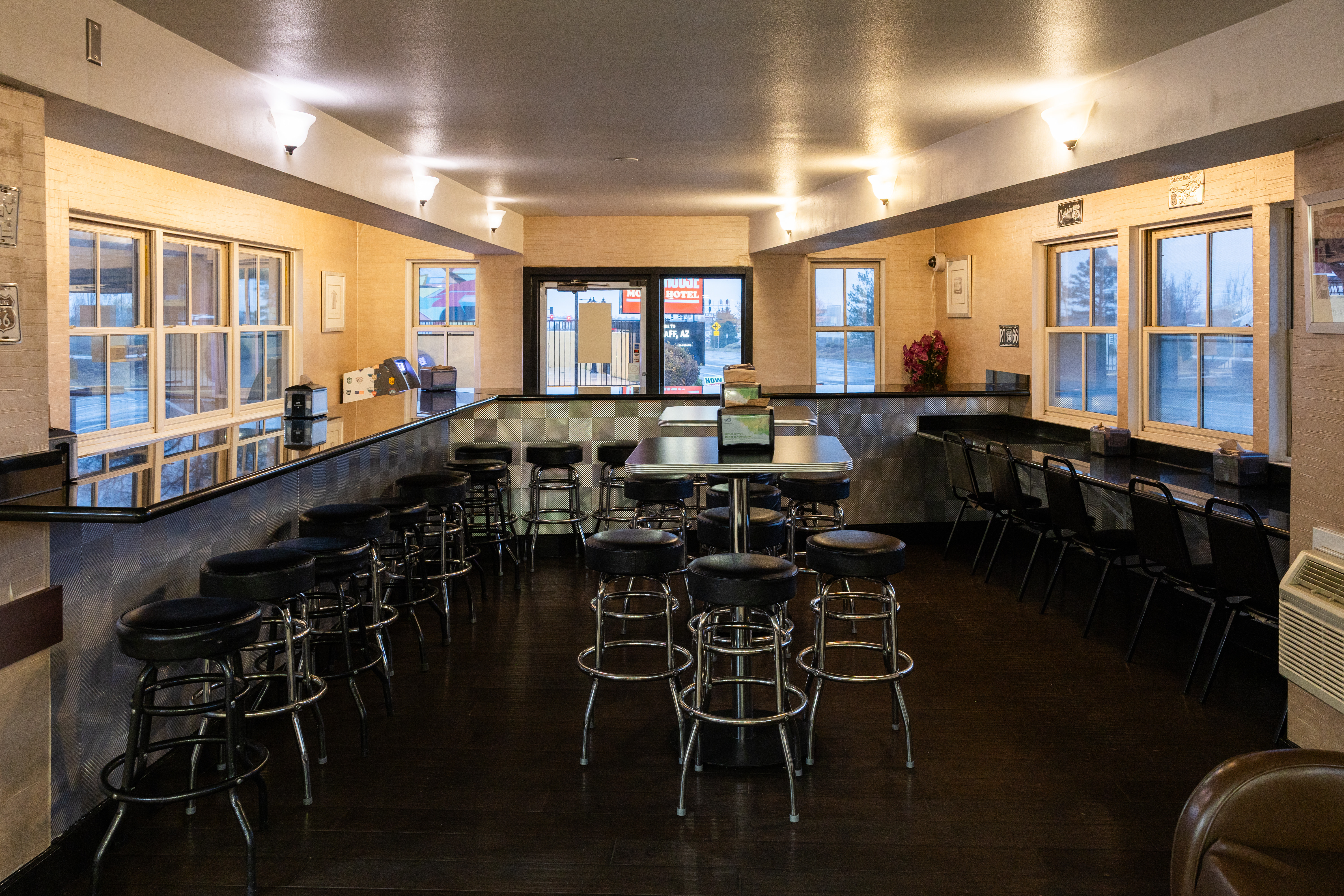 Kings House Motor Hotel, a Dazzler Select by Wyndham restaurant in Flagstaff, Arizona