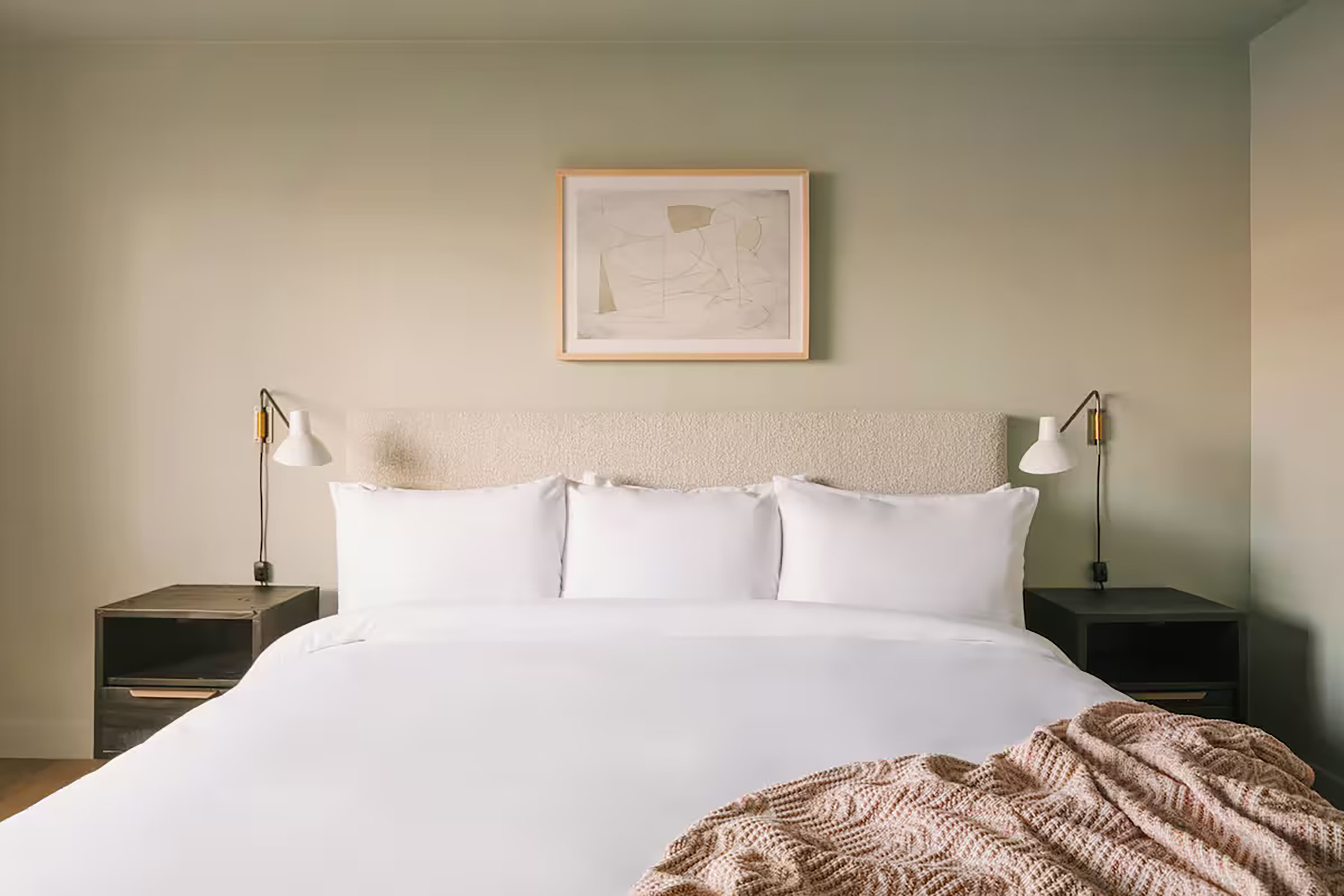Guest room at the Hotel Solarena Newport Beach, a Dazzler Select by Wyndham in Newport Beach, California