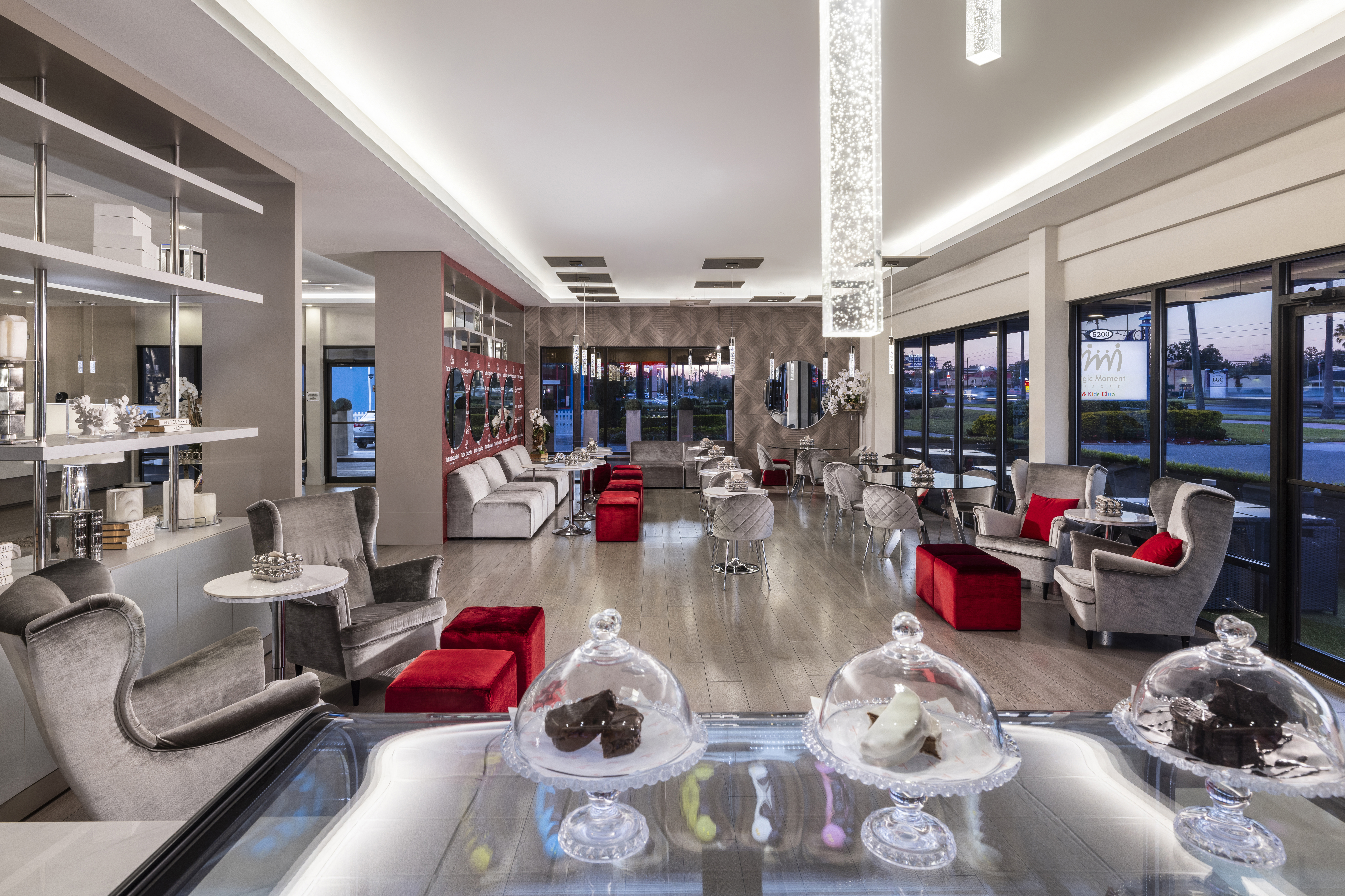 Magic Moment Resort & Kids Club, Dazzler Select by Wyndham restaurant breakfast area with seating in Kissimmee, Florida