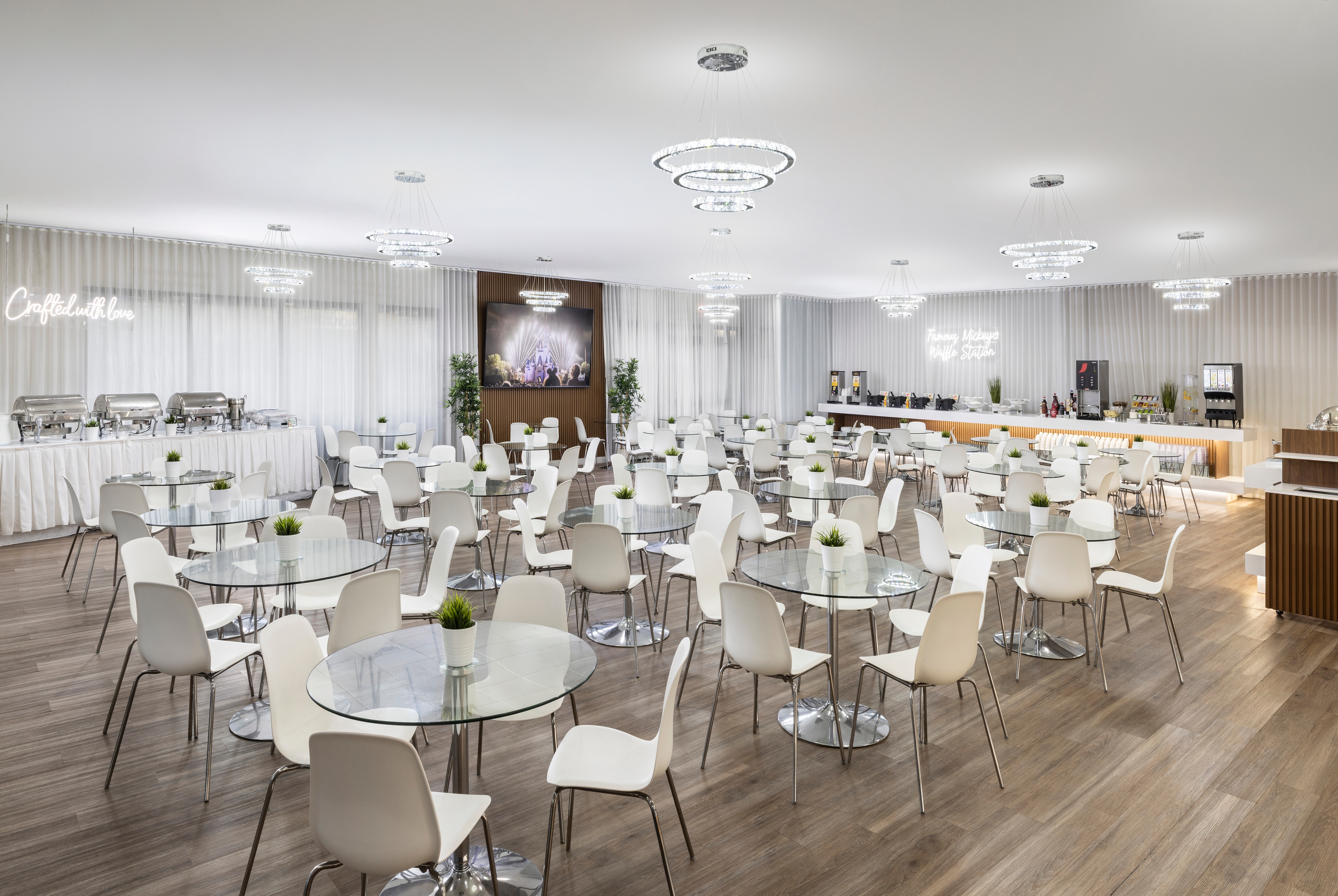 Magic Moment Resort & Kids Club, Dazzler Select by Wyndham restaurant breakfast area with seating in Kissimmee, Florida