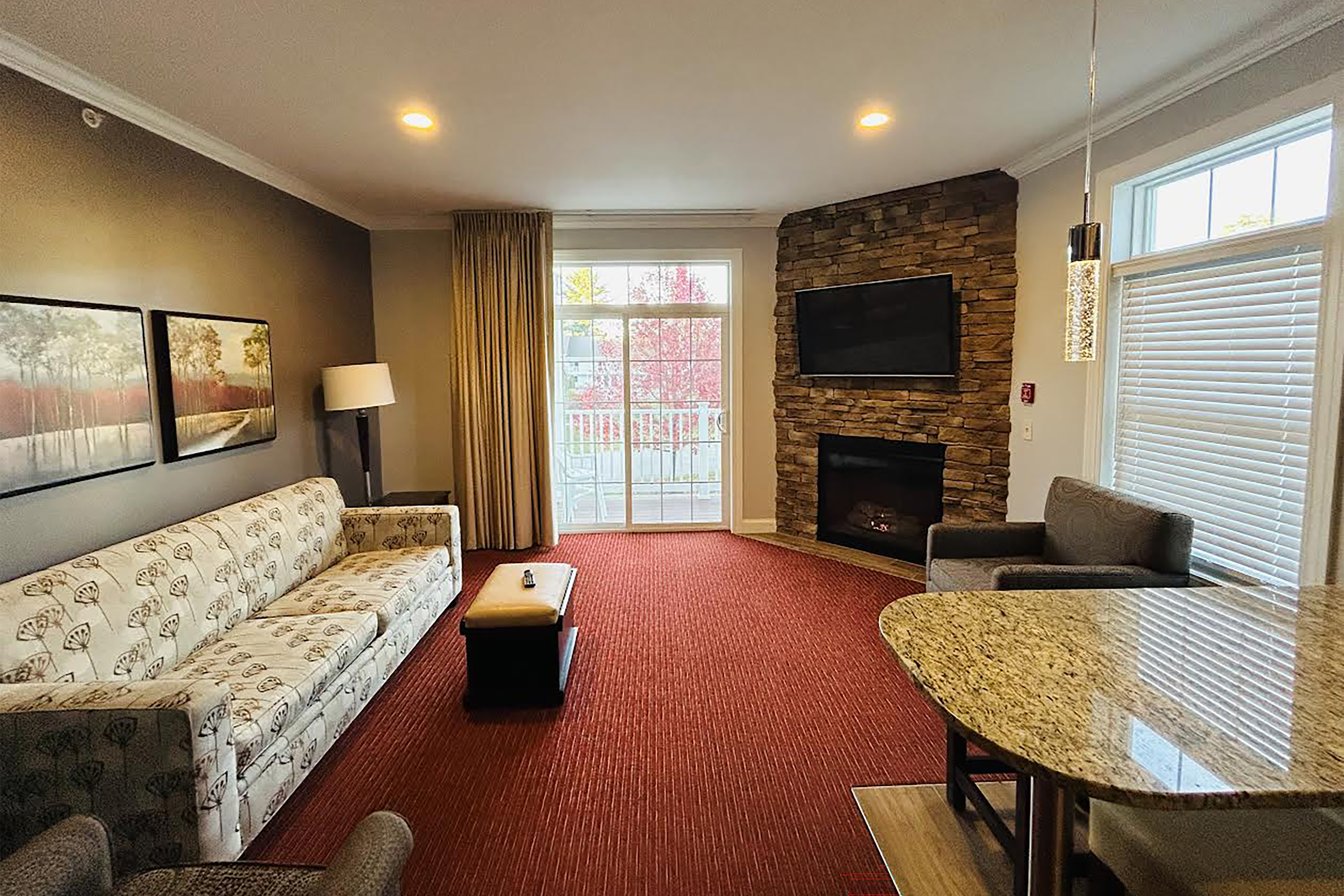 Guest room at the Golden Gables Inn, Dazzler Select by Wyndham in North Conway, New Hampshire