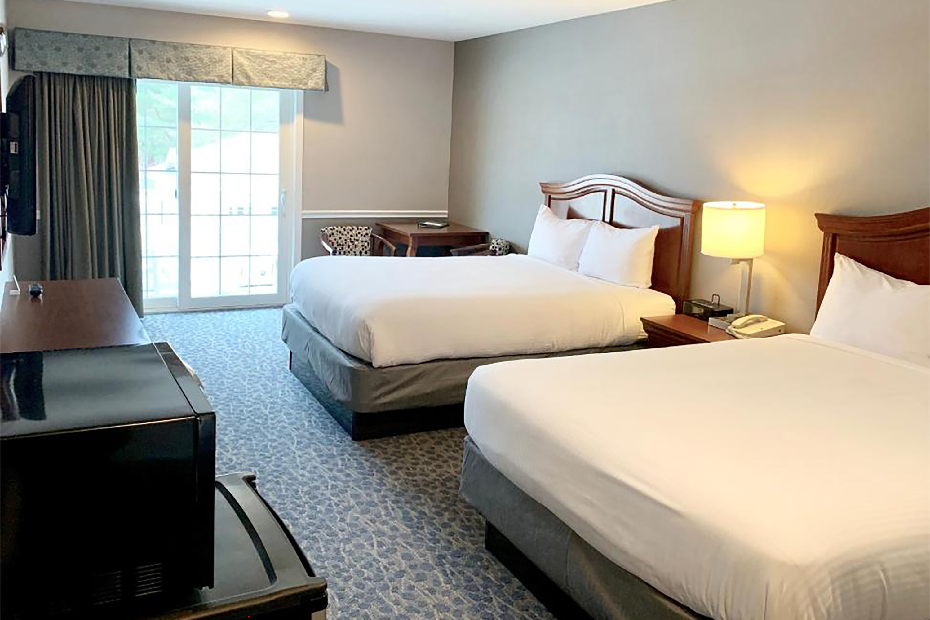 Guest room at the Golden Gables Inn, Dazzler Select by Wyndham in North Conway, New Hampshire