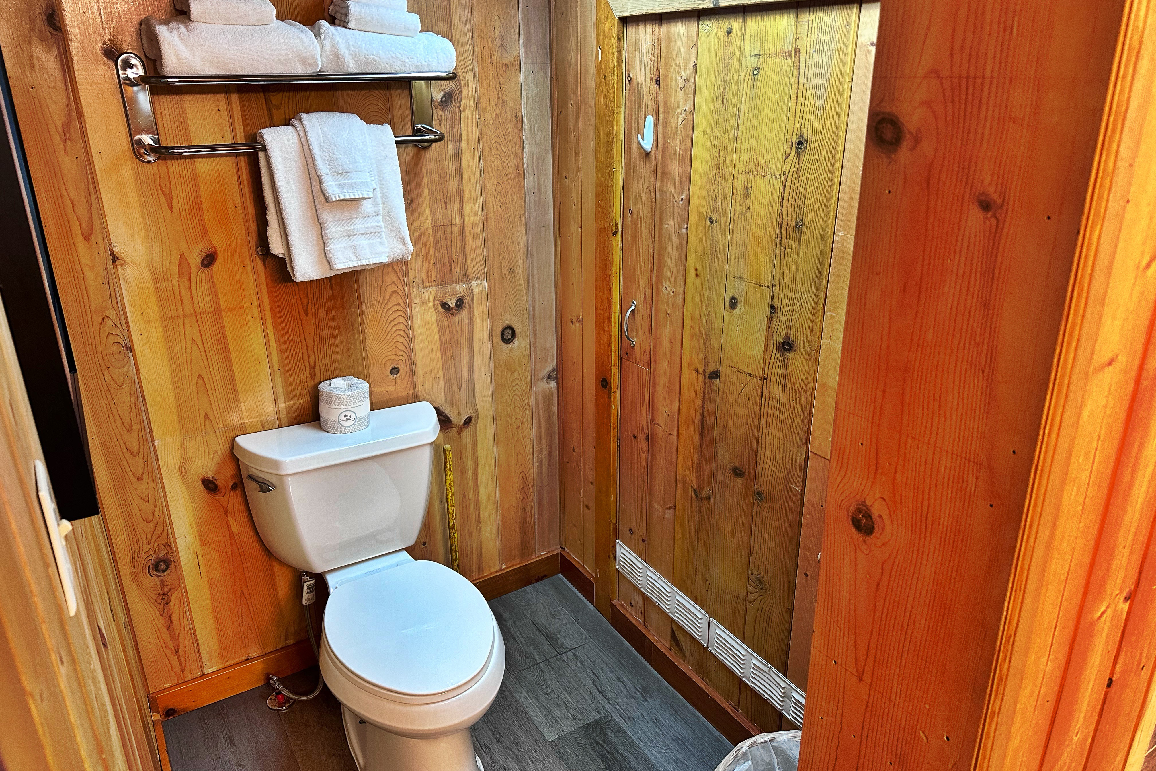 Guest room bath at the Soap Lake Resort, a Dazzler Select by Wyndham in Soap Lake, Washington