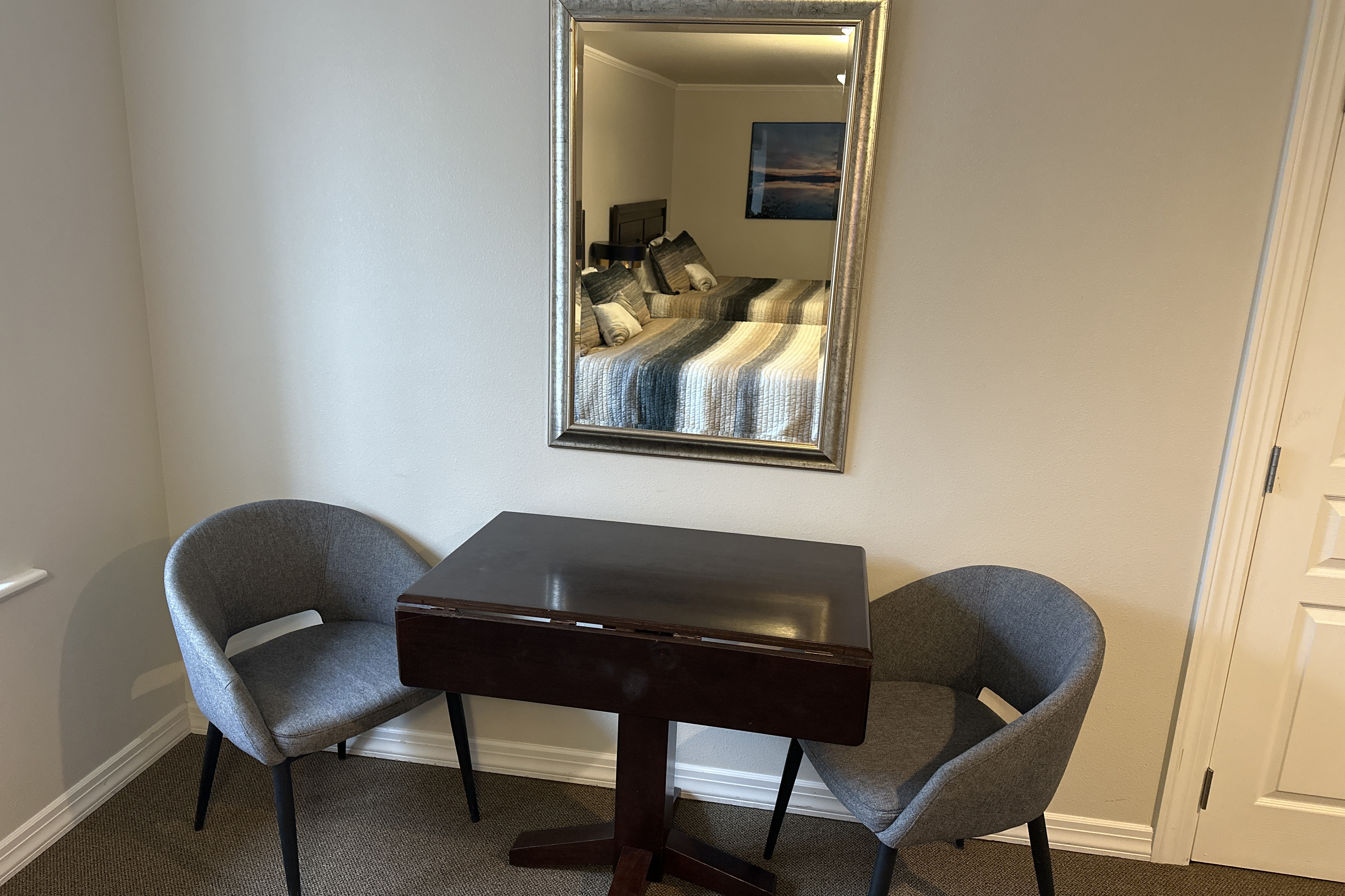 Guest room at the Soap Lake Resort, a Dazzler Select by Wyndham in Soap Lake, Washington