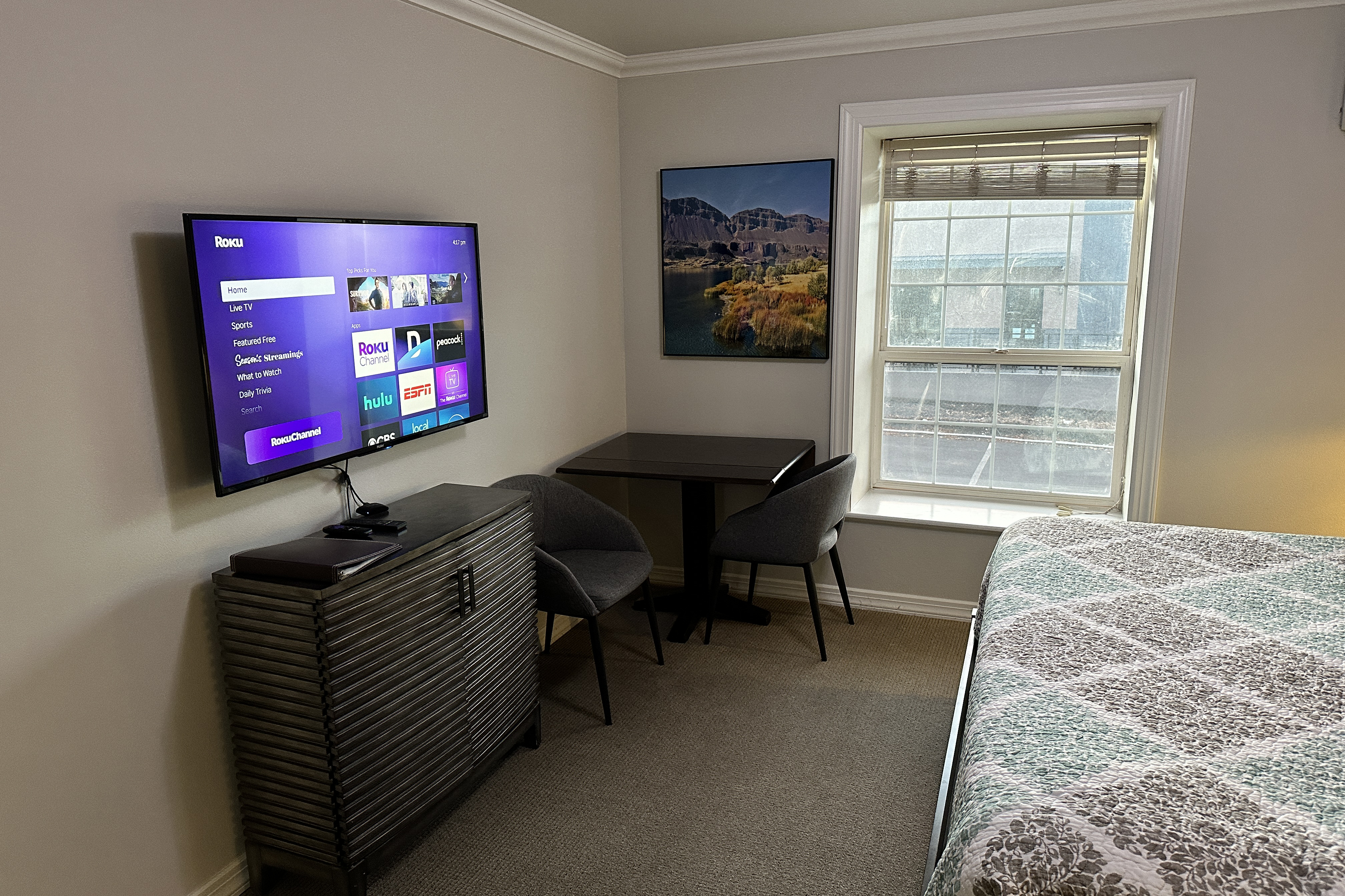 Guest room at the Soap Lake Resort, a Dazzler Select by Wyndham in Soap Lake, Washington