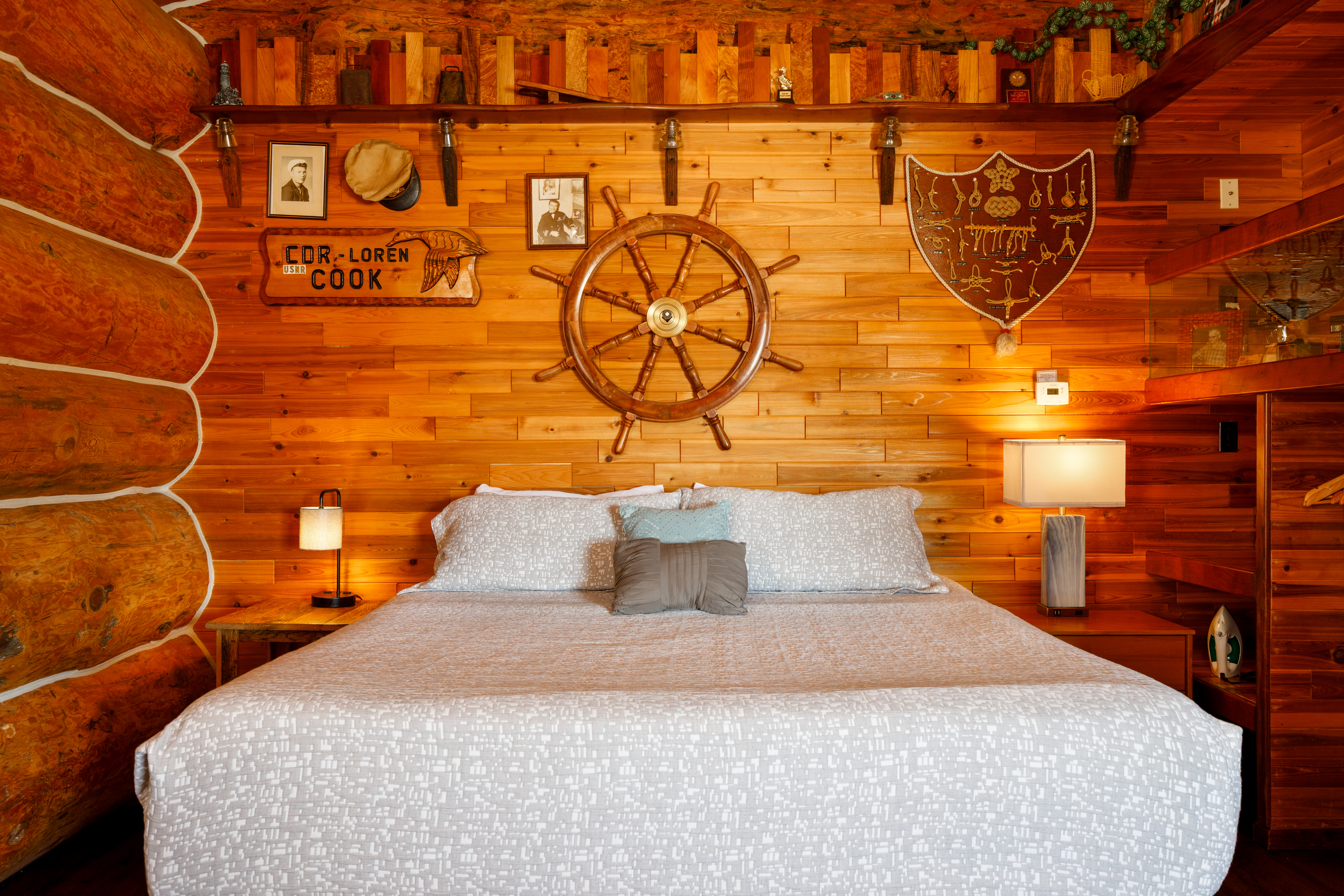 Guest room at the Soap Lake Resort, a Dazzler Select by Wyndham in Soap Lake, Washington