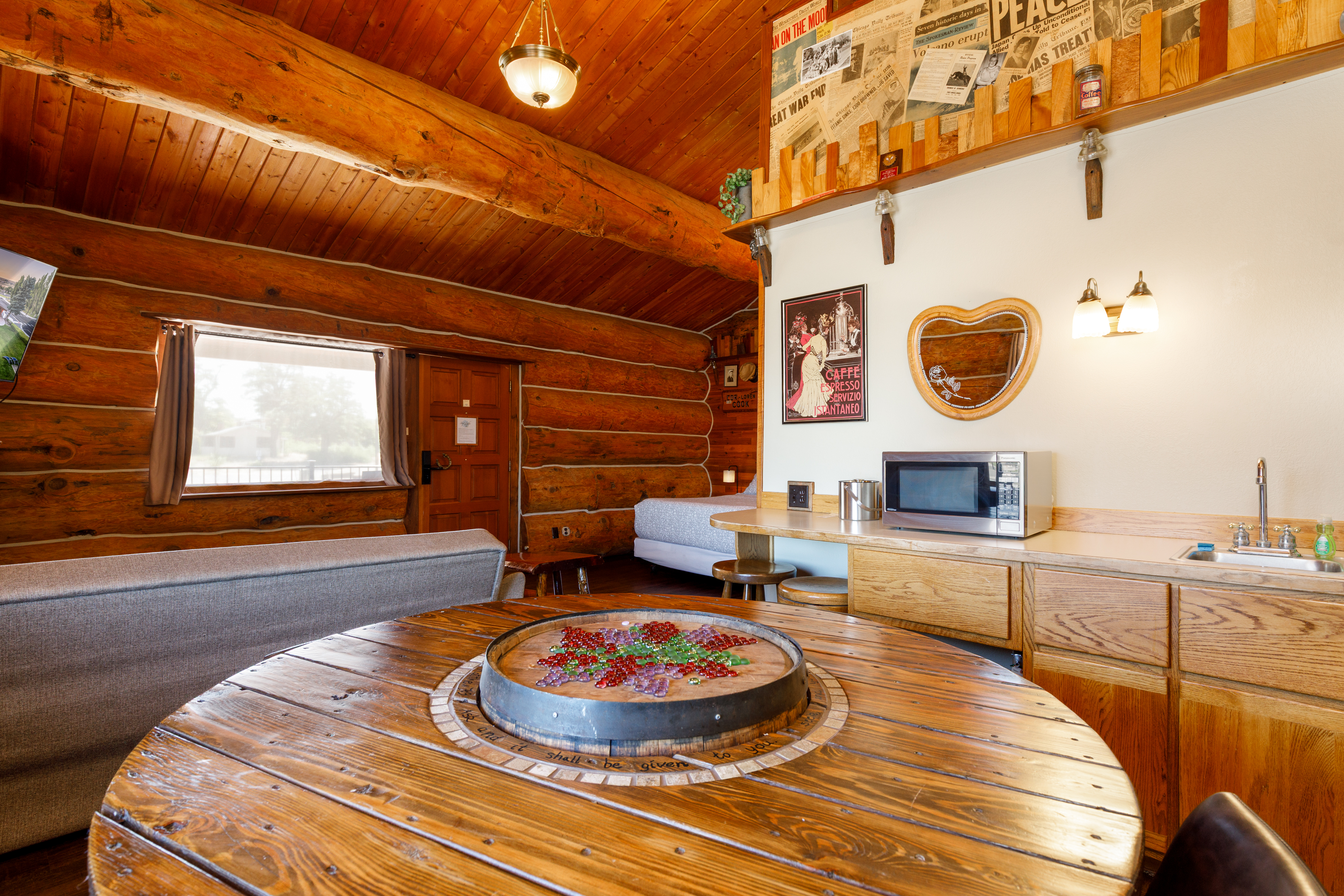 Guest room at the Soap Lake Resort, a Dazzler Select by Wyndham in Soap Lake, Washington