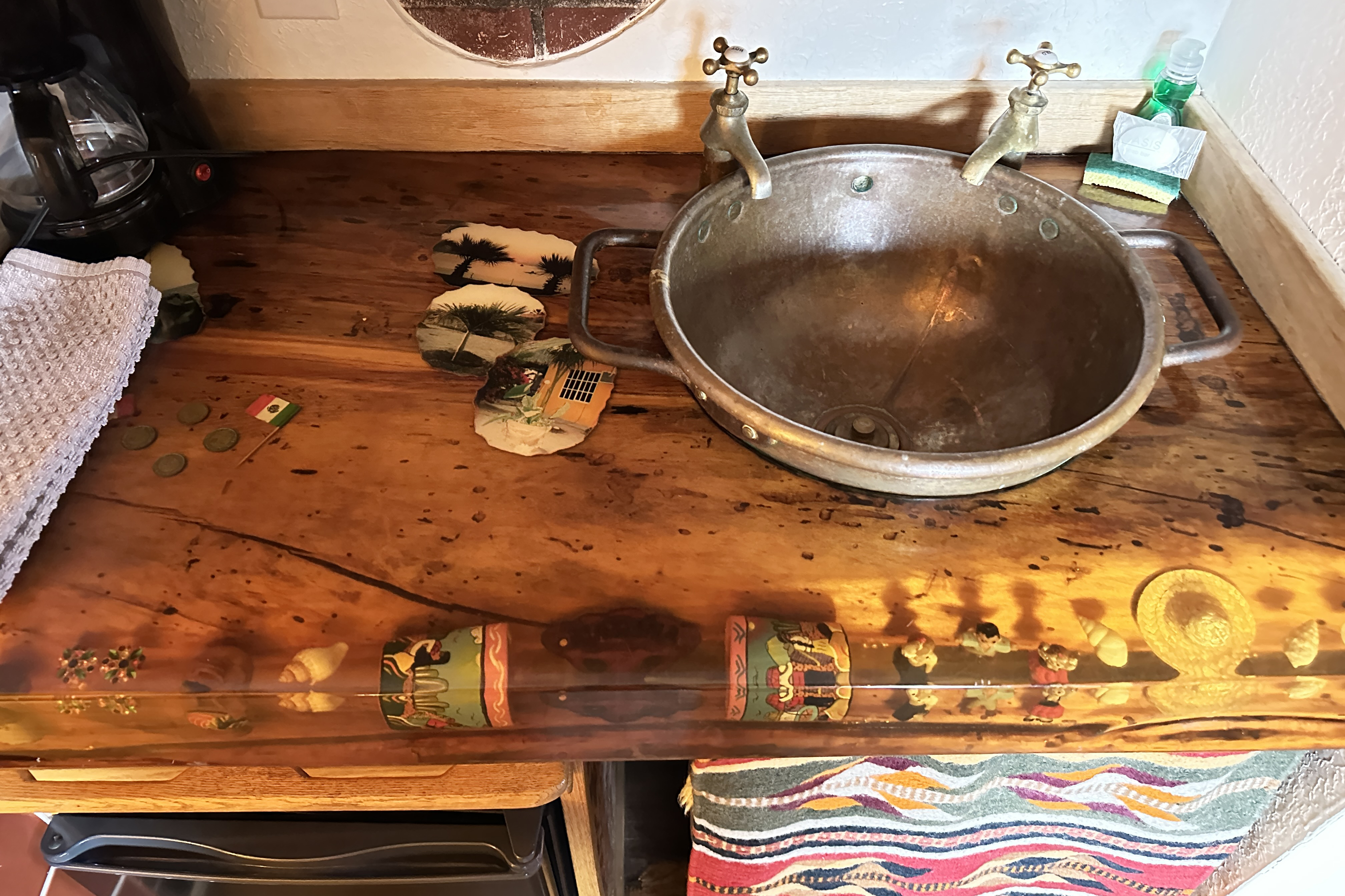 Guest room at the Soap Lake Resort, a Dazzler Select by Wyndham in Soap Lake, Washington
