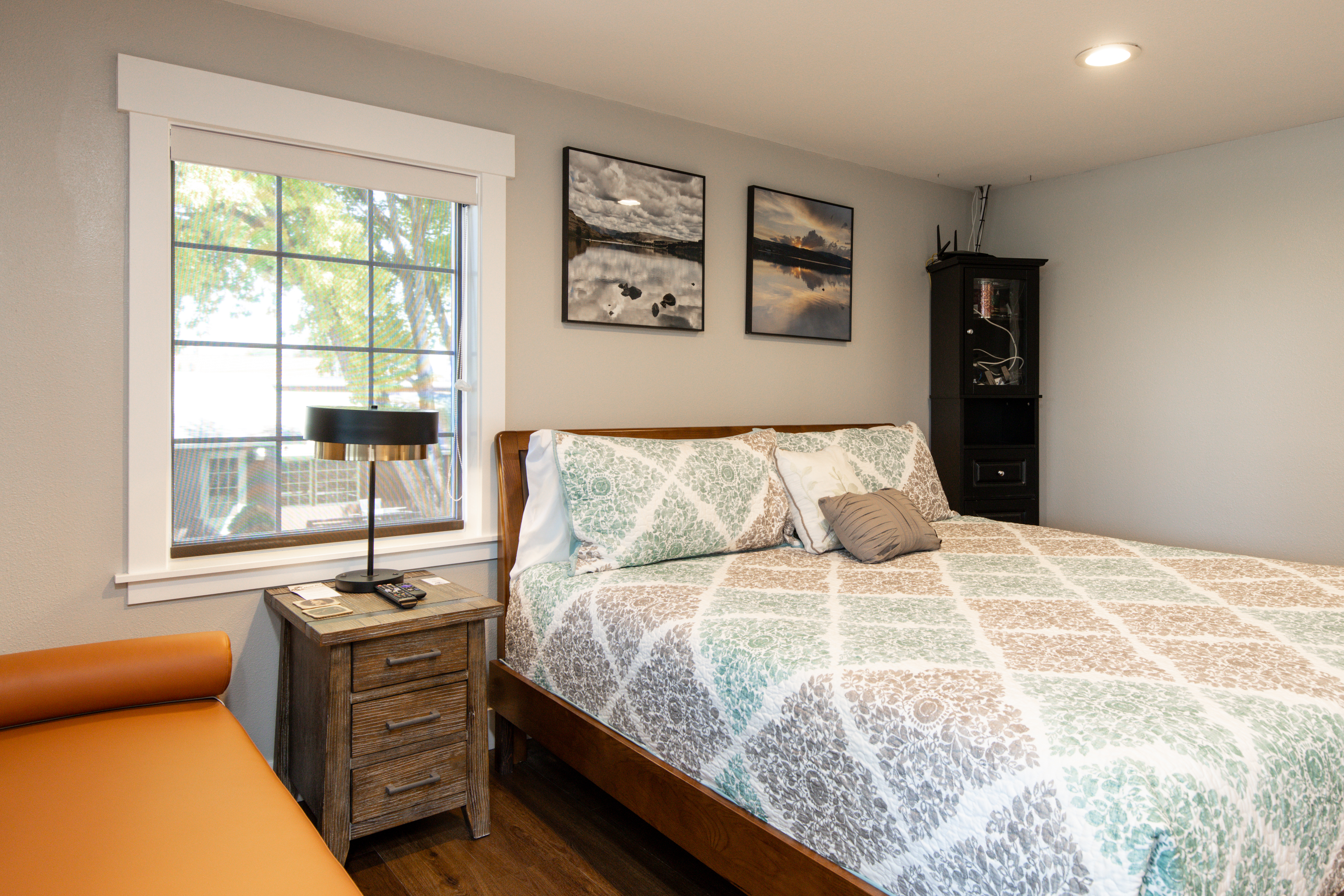 Guest room at the Soap Lake Resort, a Dazzler Select by Wyndham in Soap Lake, Washington