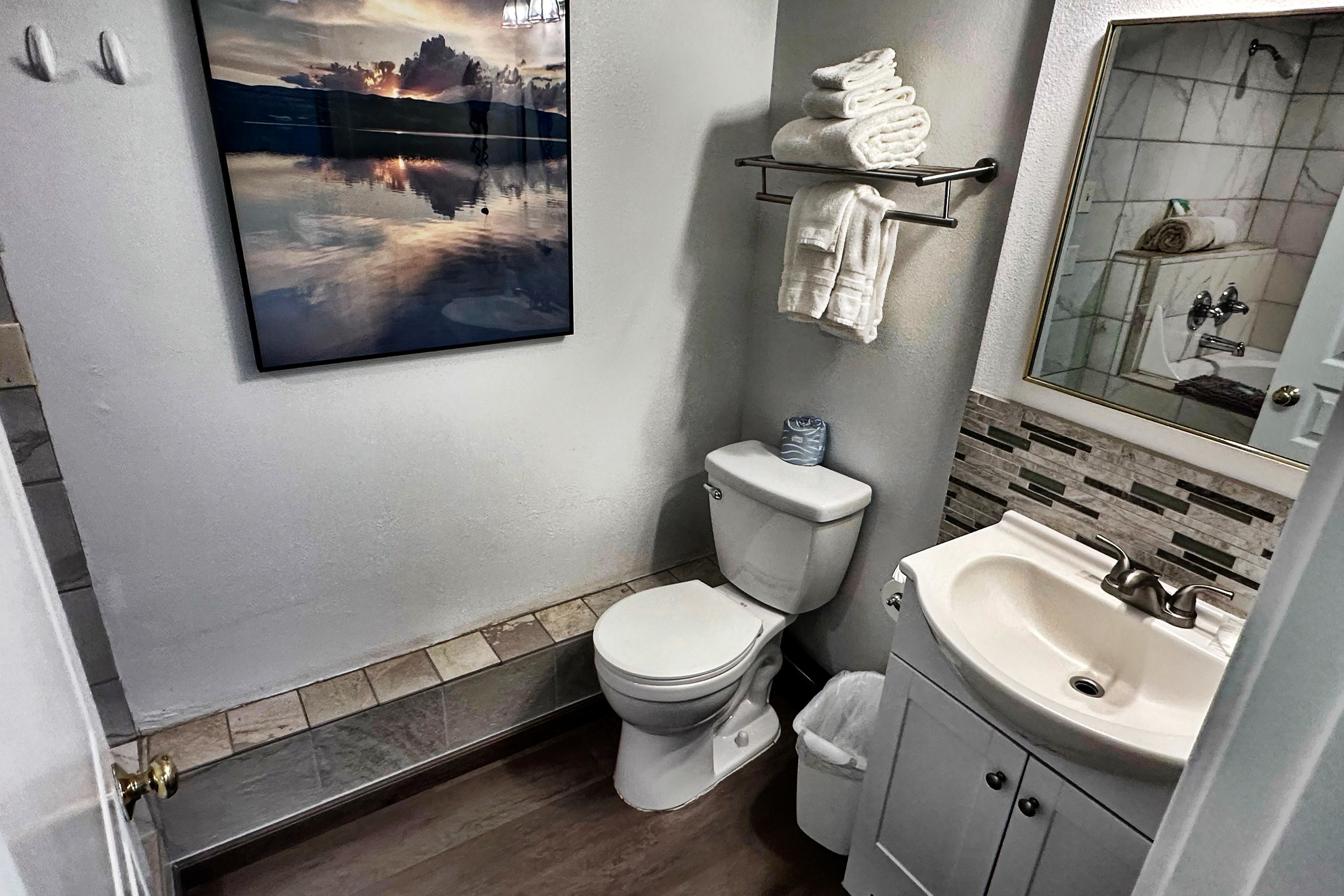 Guest room bath at the Soap Lake Resort, a Dazzler Select by Wyndham in Soap Lake, Washington